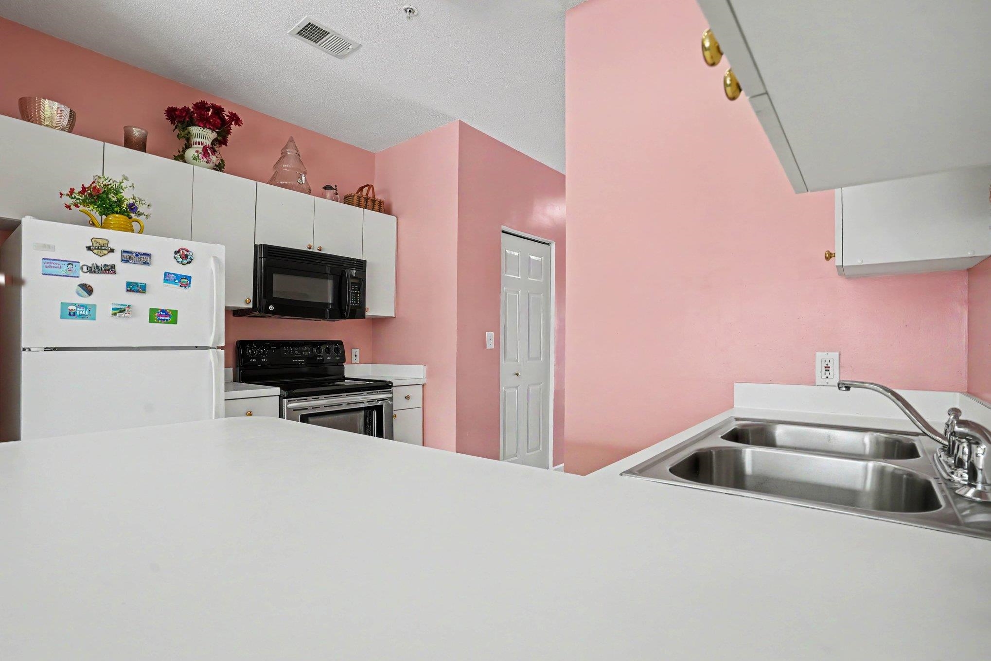 3955 Gladiola Ct. Property Photo 13