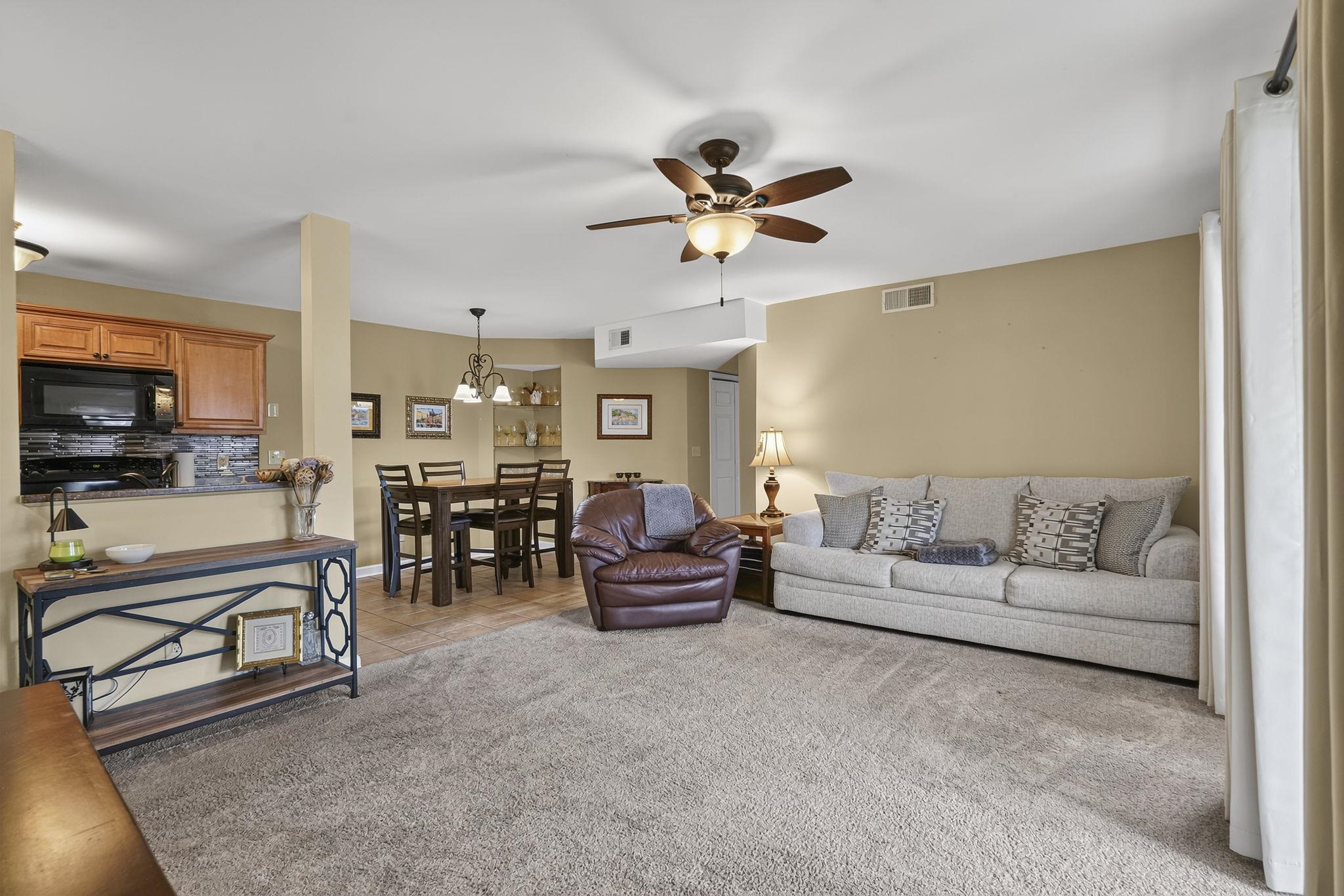 2225 Clearwater Dr. Property Photo 10
