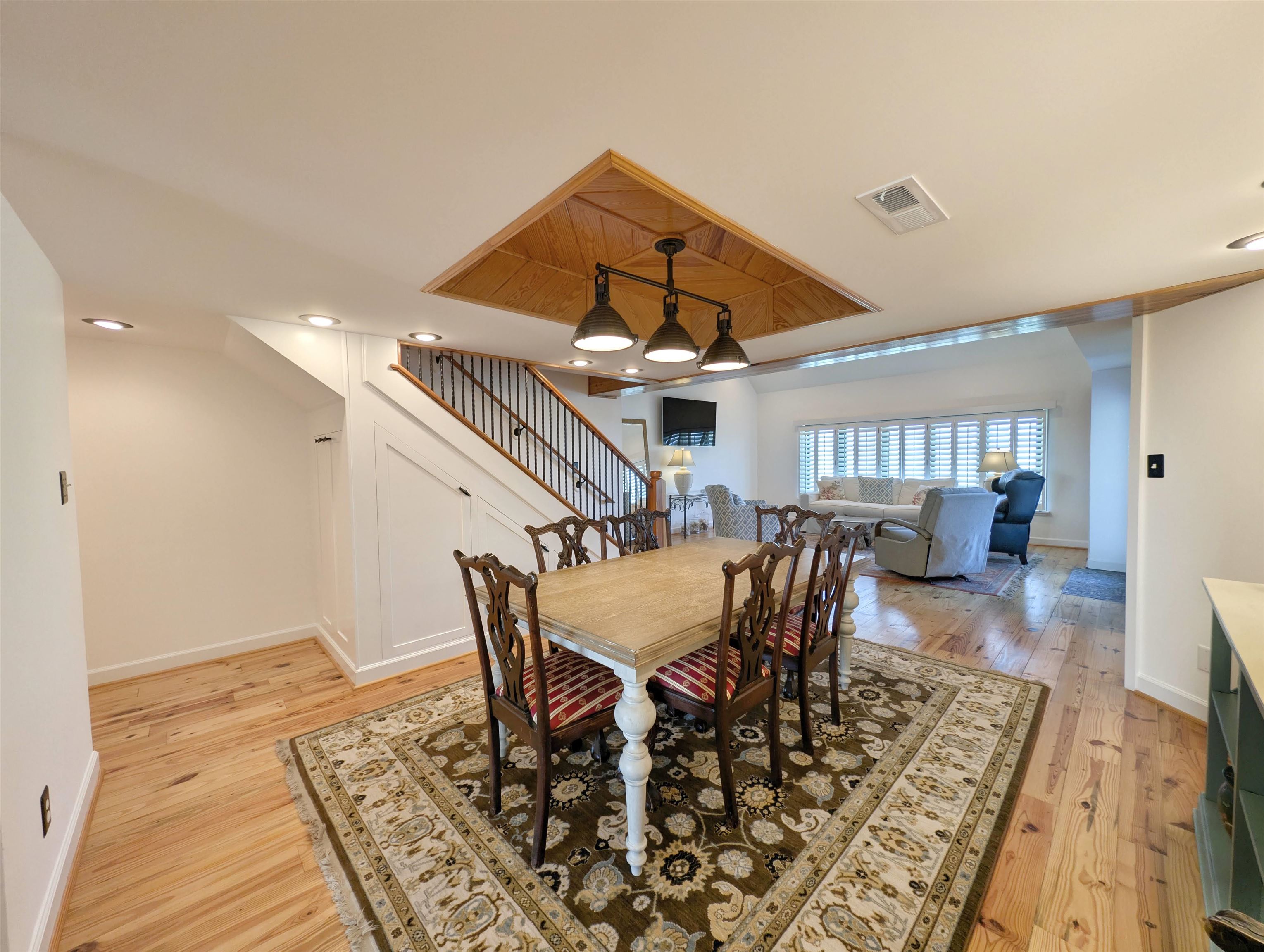 1398 Basin Terrace Property Photo 8