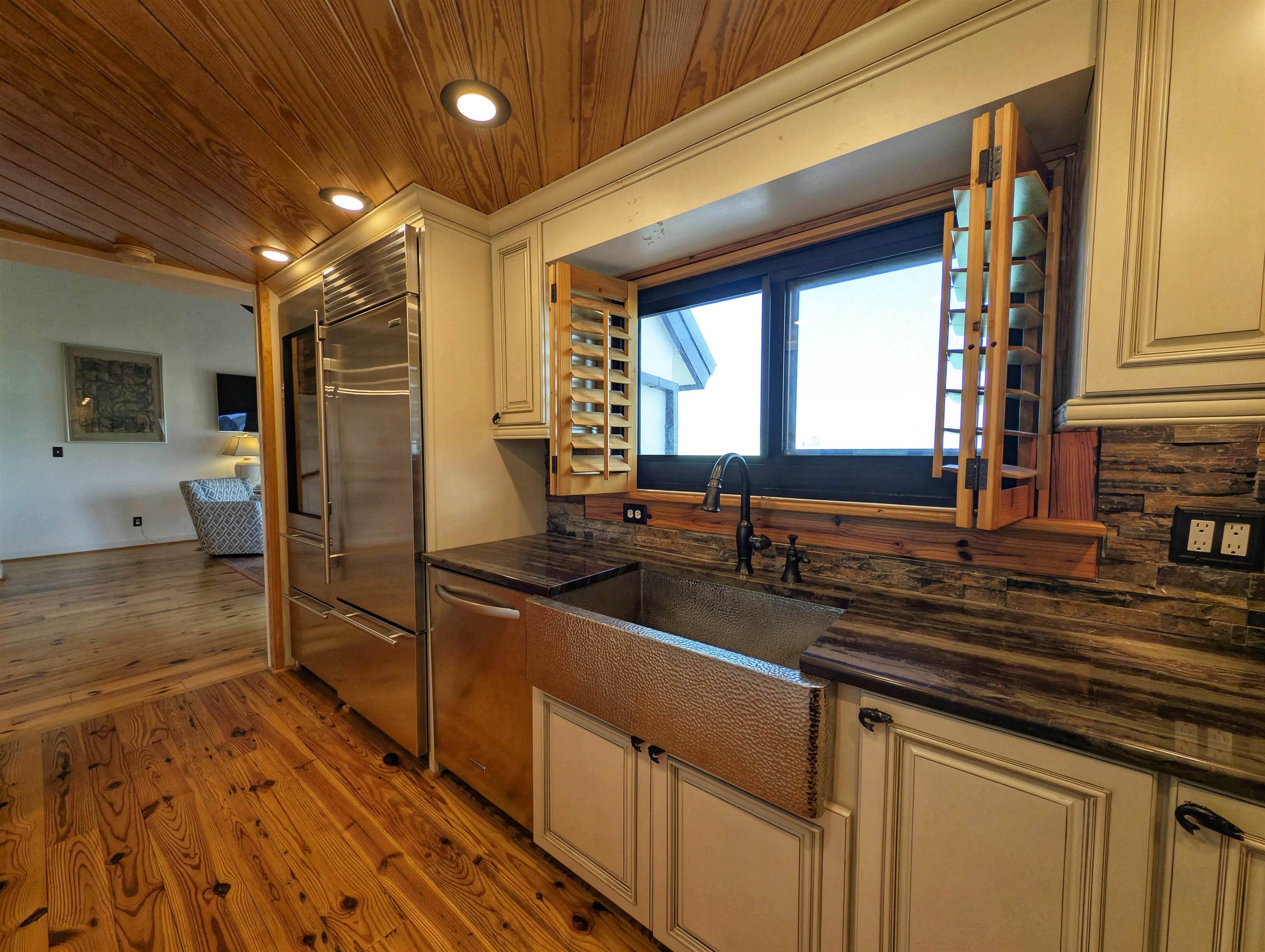 1398 Basin Terrace Property Photo 14