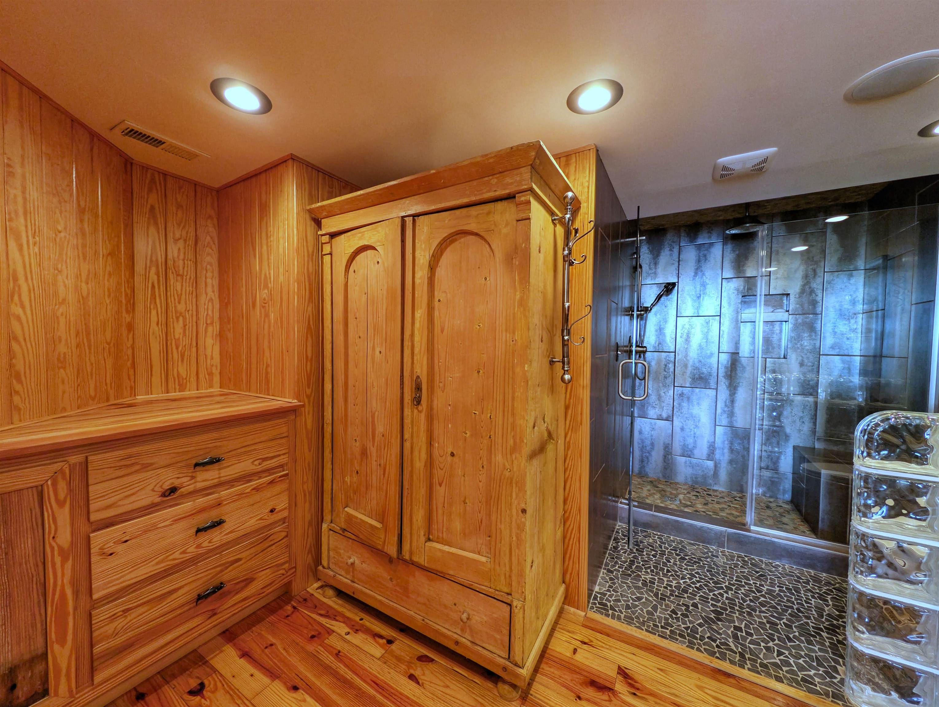 1398 Basin Terrace Property Photo 22