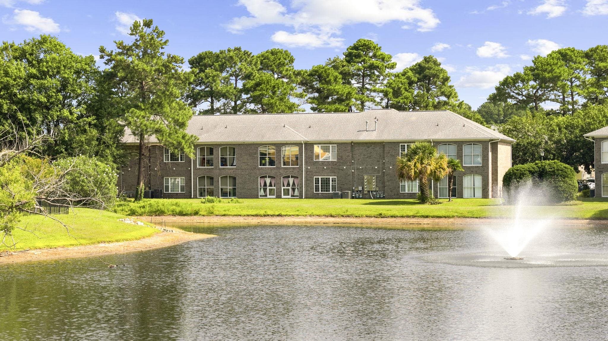 400 Willow Green Dr. Property Photo 1