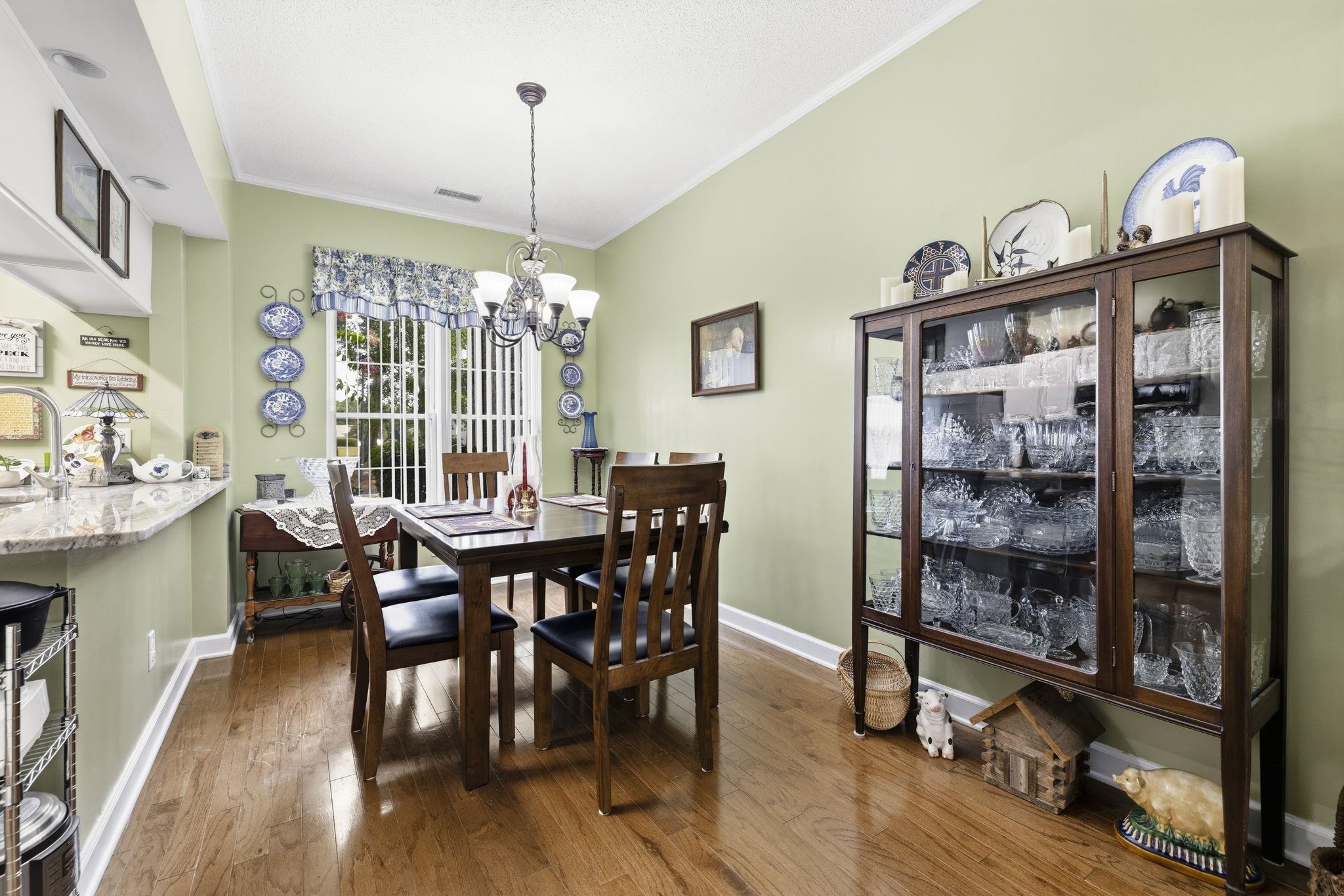 400 Willow Green Dr. Property Photo 13