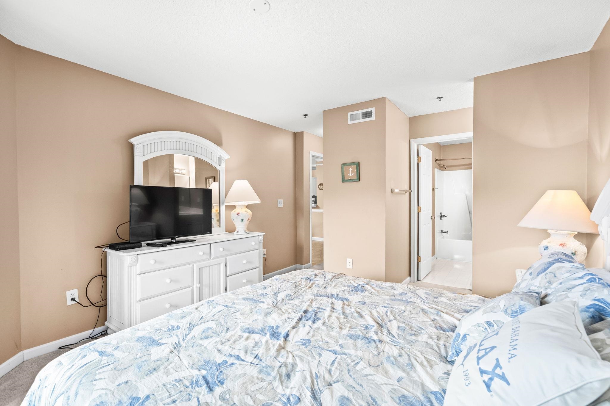 6103 N Ocean Blvd. Property Photo 8