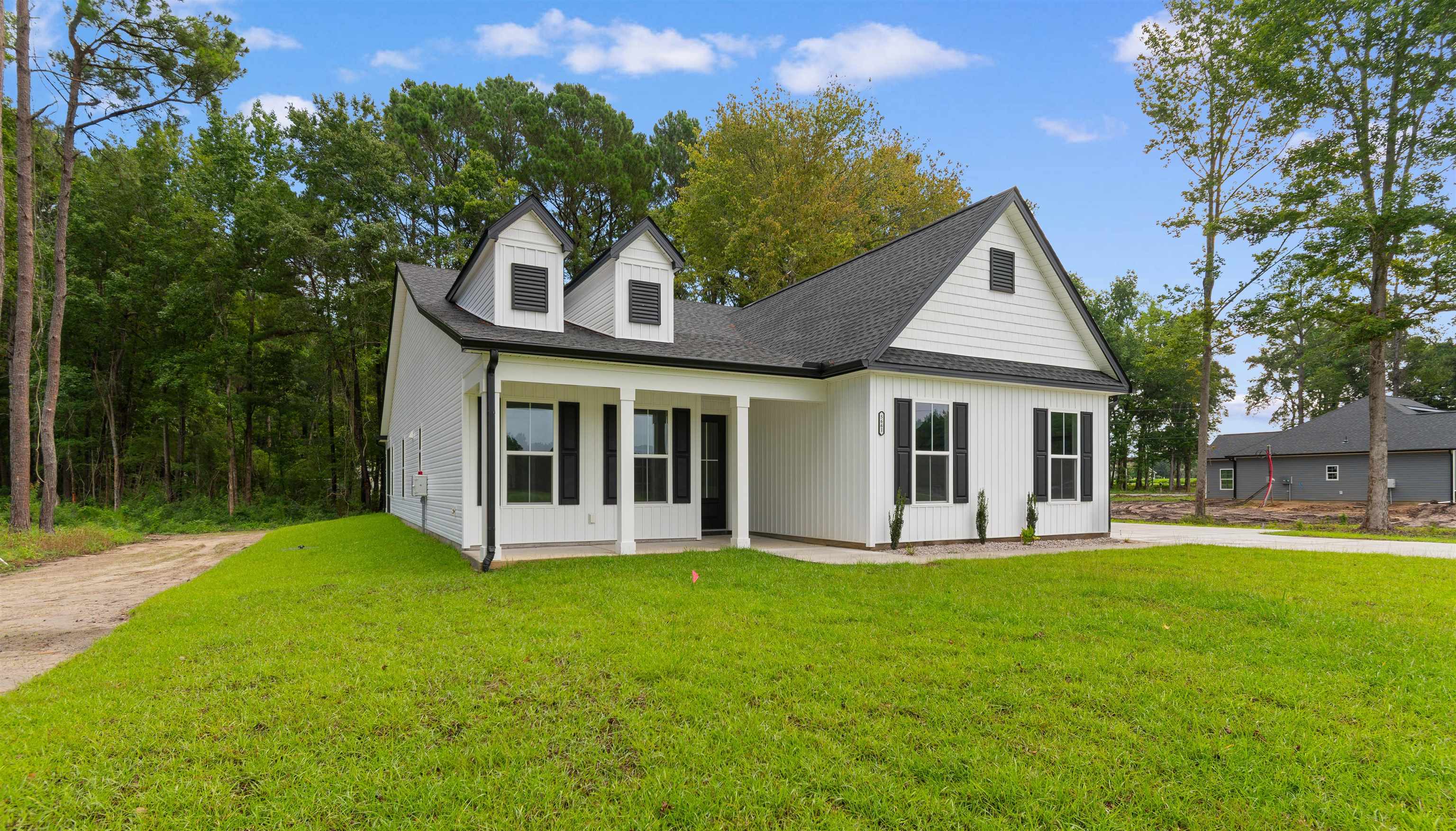5661 Highway 668 Property Photo 2