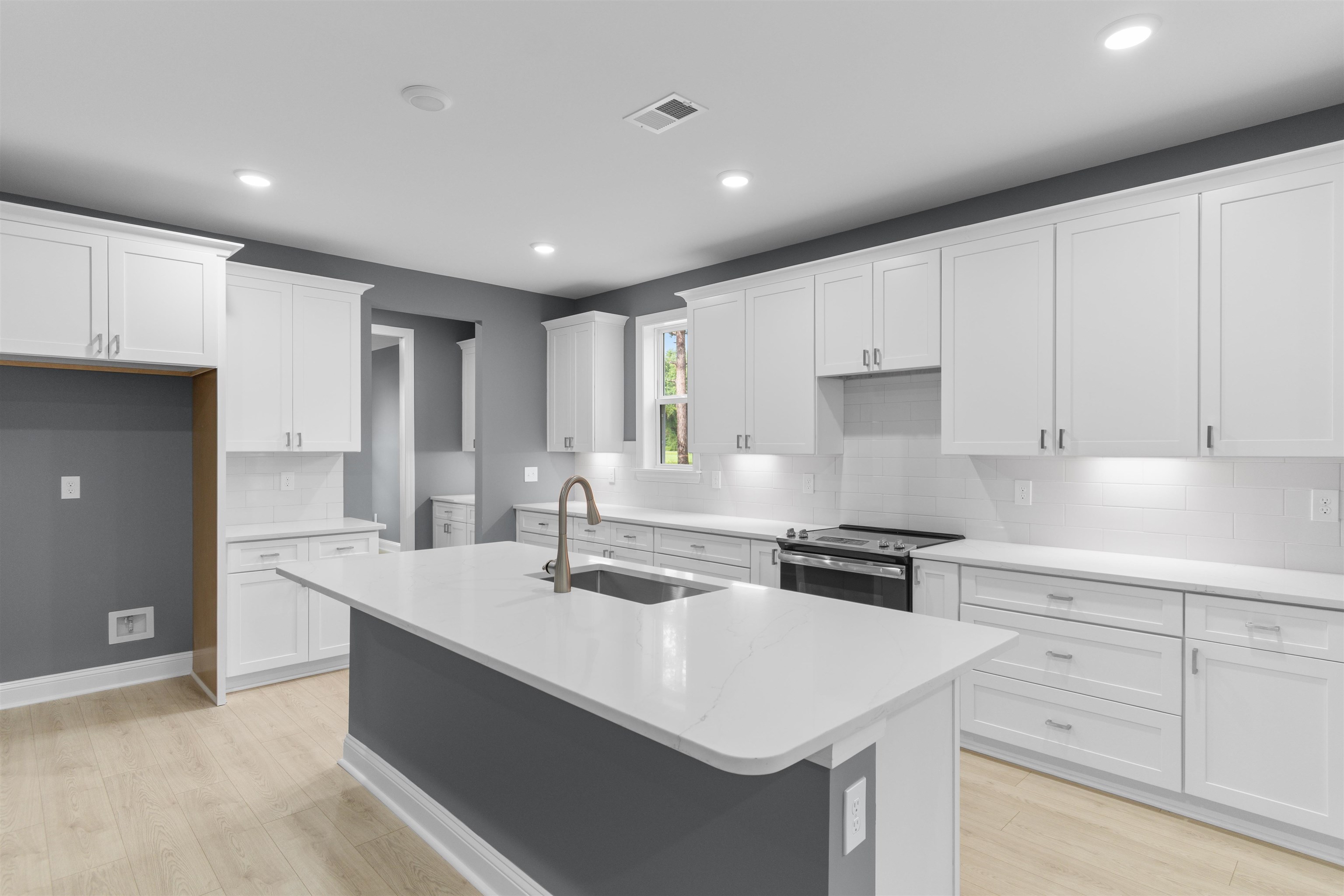 5661 Highway 668 Property Photo 16