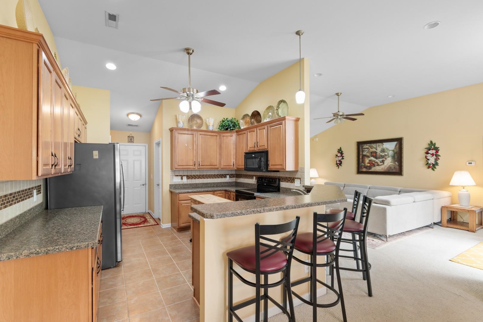 214 Southern Breezes Circle Property Photo 6