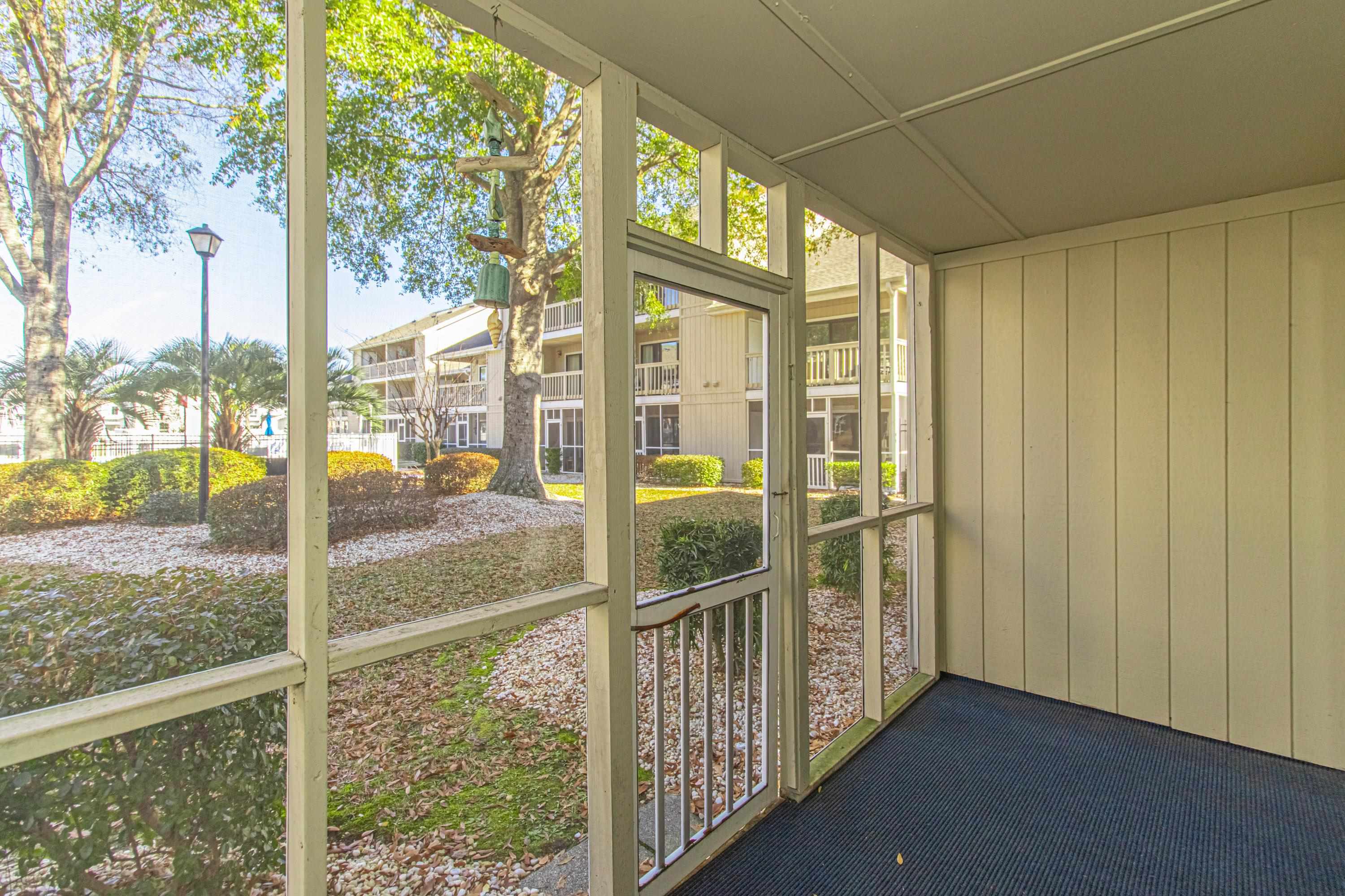 1870 Auburn Ln. Property Photo 4