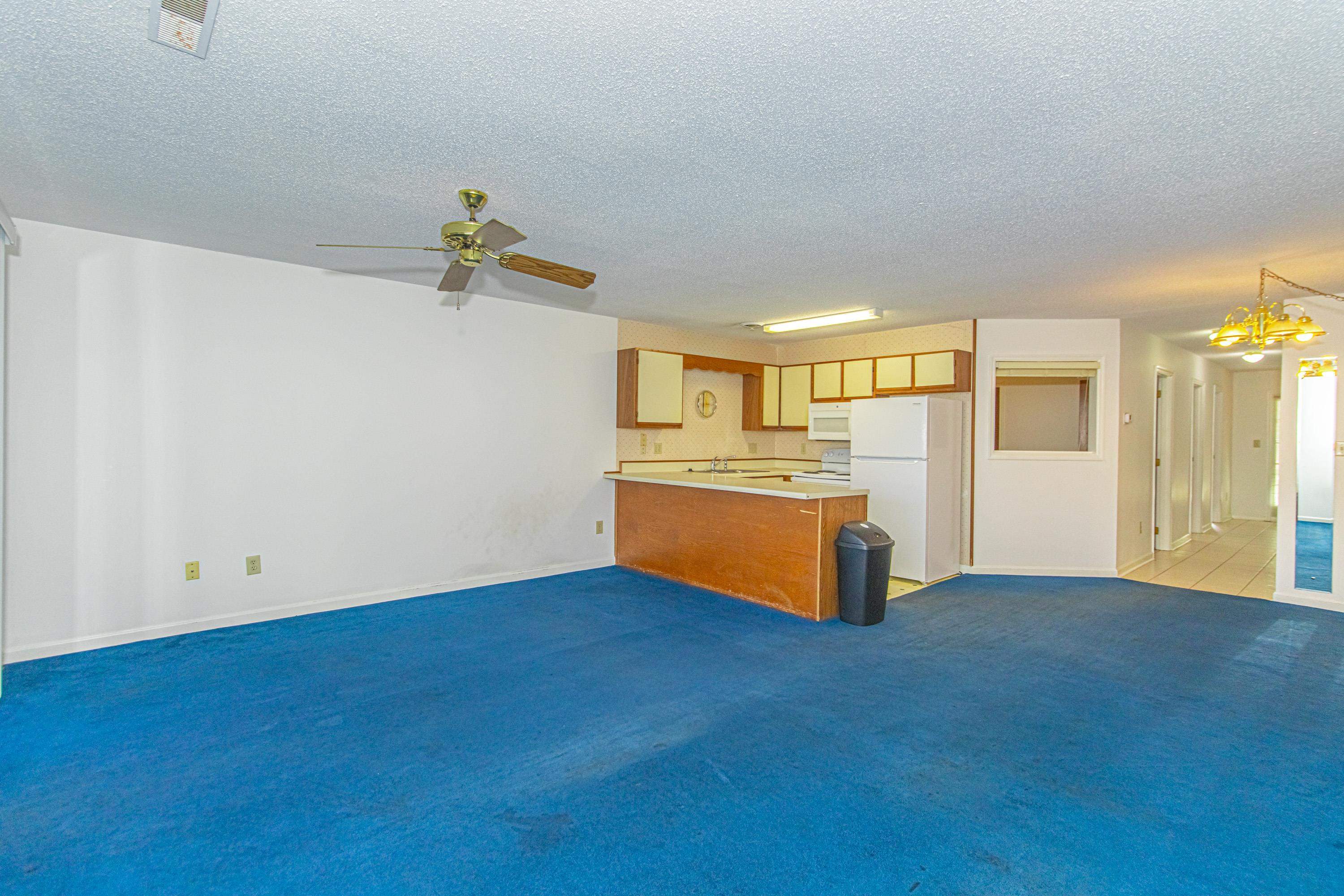 1870 Auburn Ln. Property Photo 10