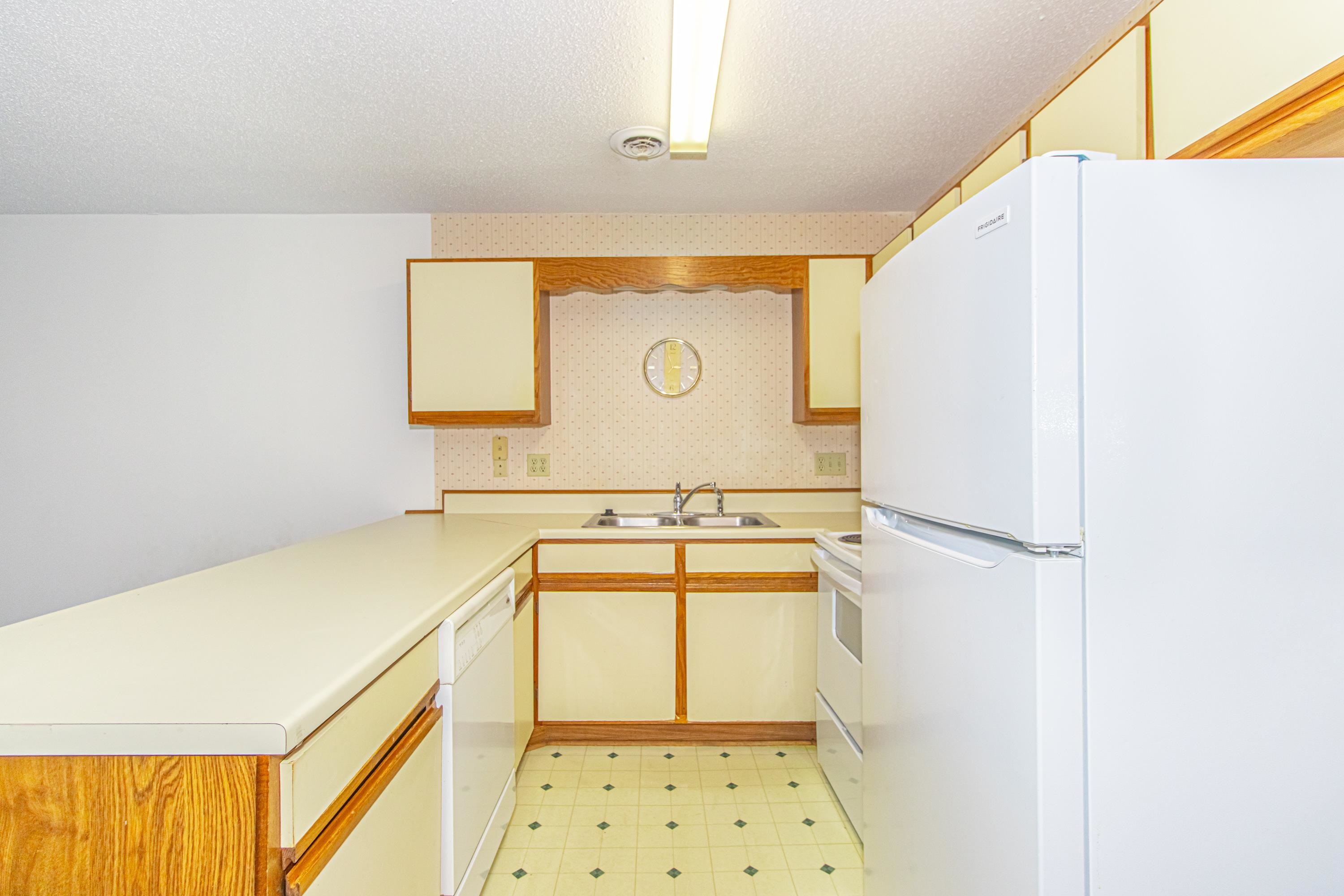 1870 Auburn Ln. Property Photo 12