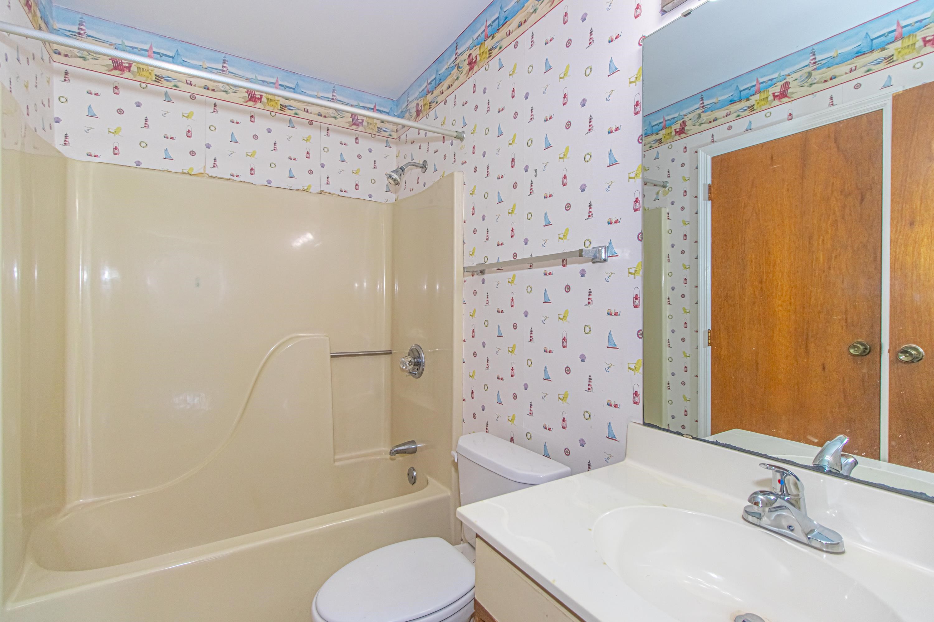 1870 Auburn Ln. Property Photo 22