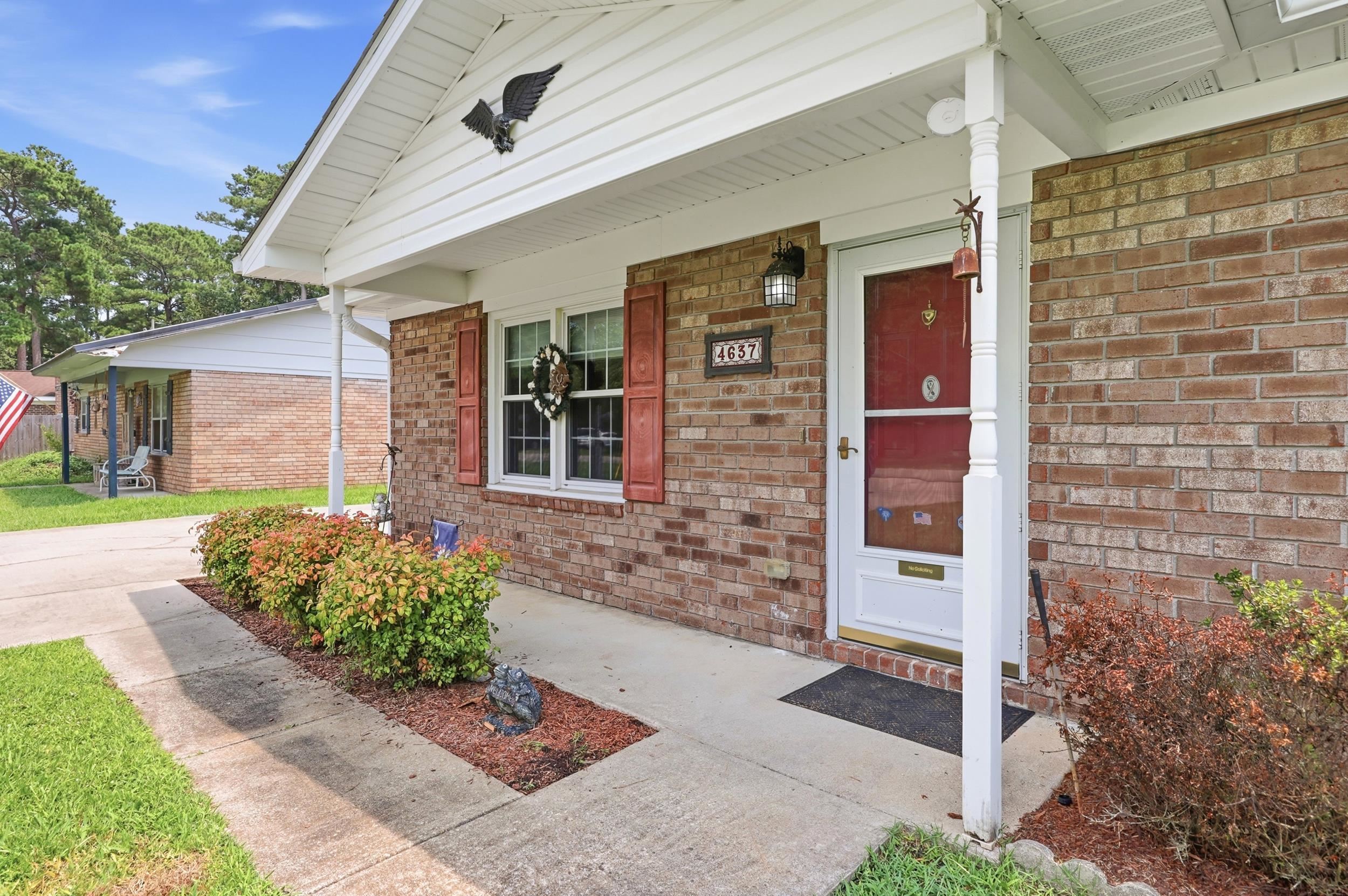 4637 Teakwood Dr. Property Photo 3