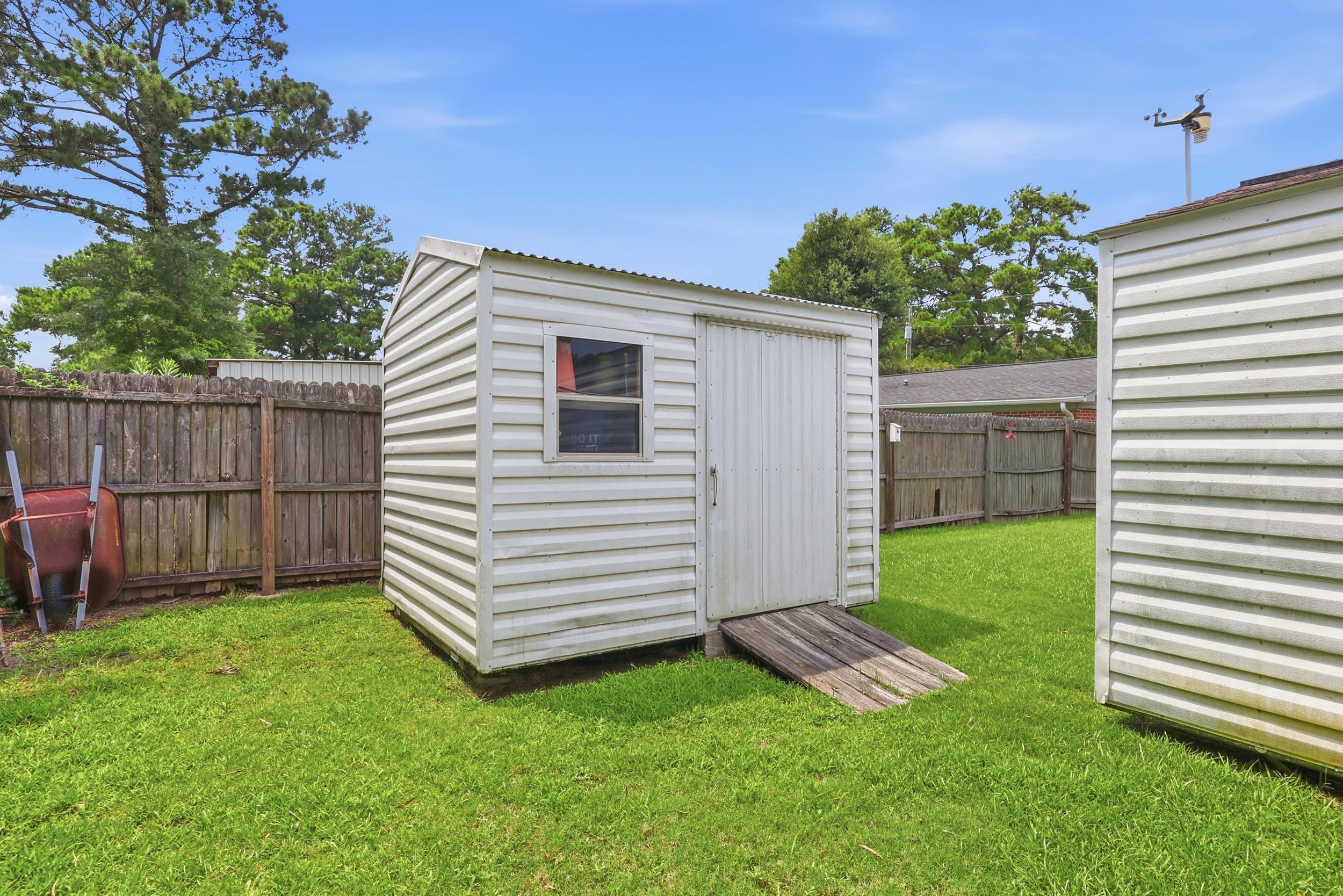 4637 Teakwood Dr. Property Photo 25