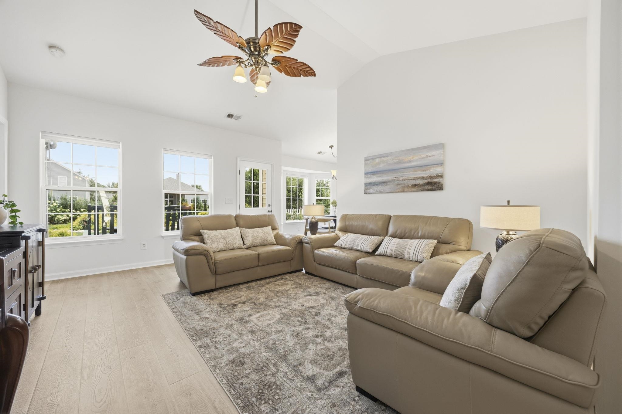 2195 Haystack Way Property Photo 4