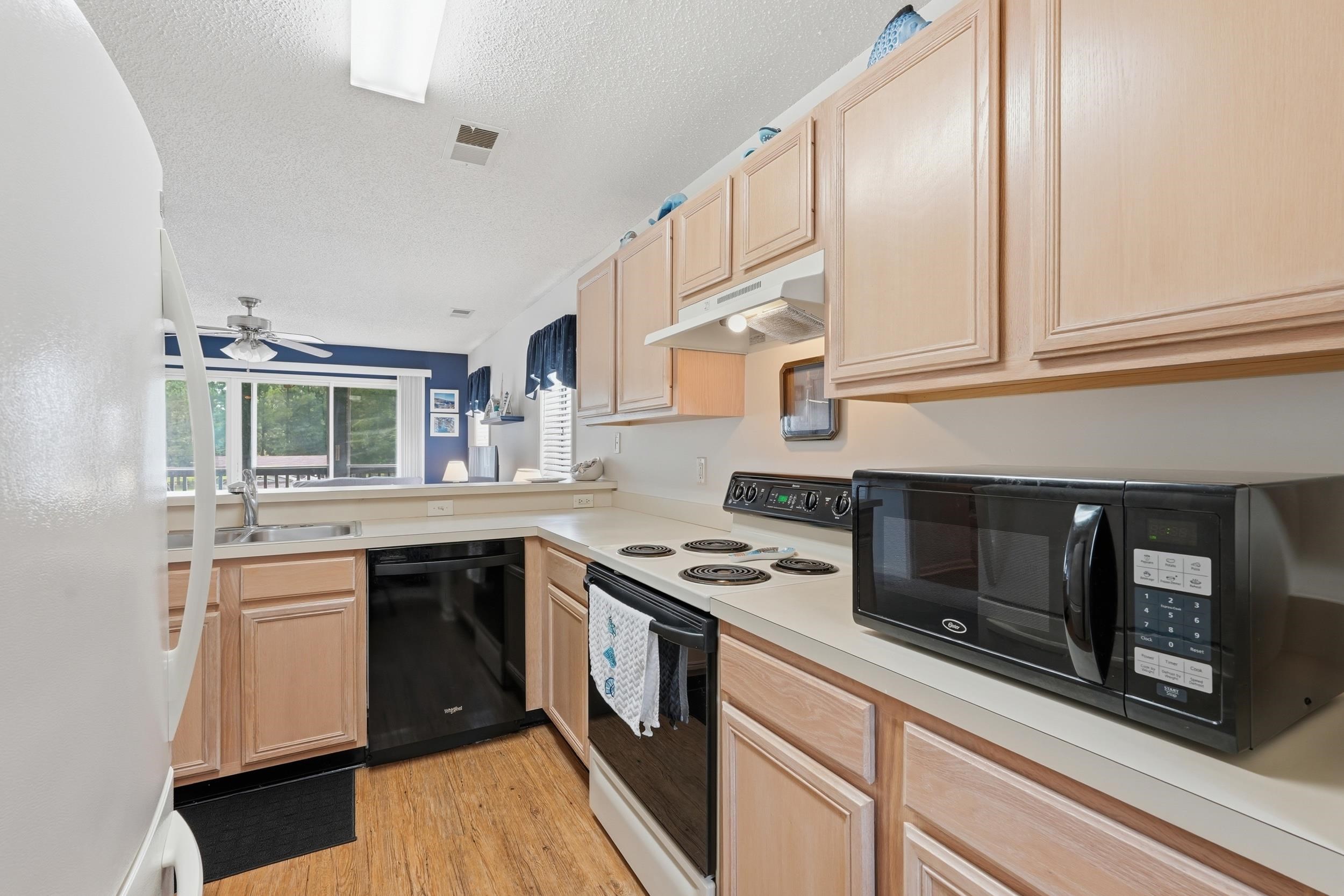 1230 White Tree Ln. Property Photo 6