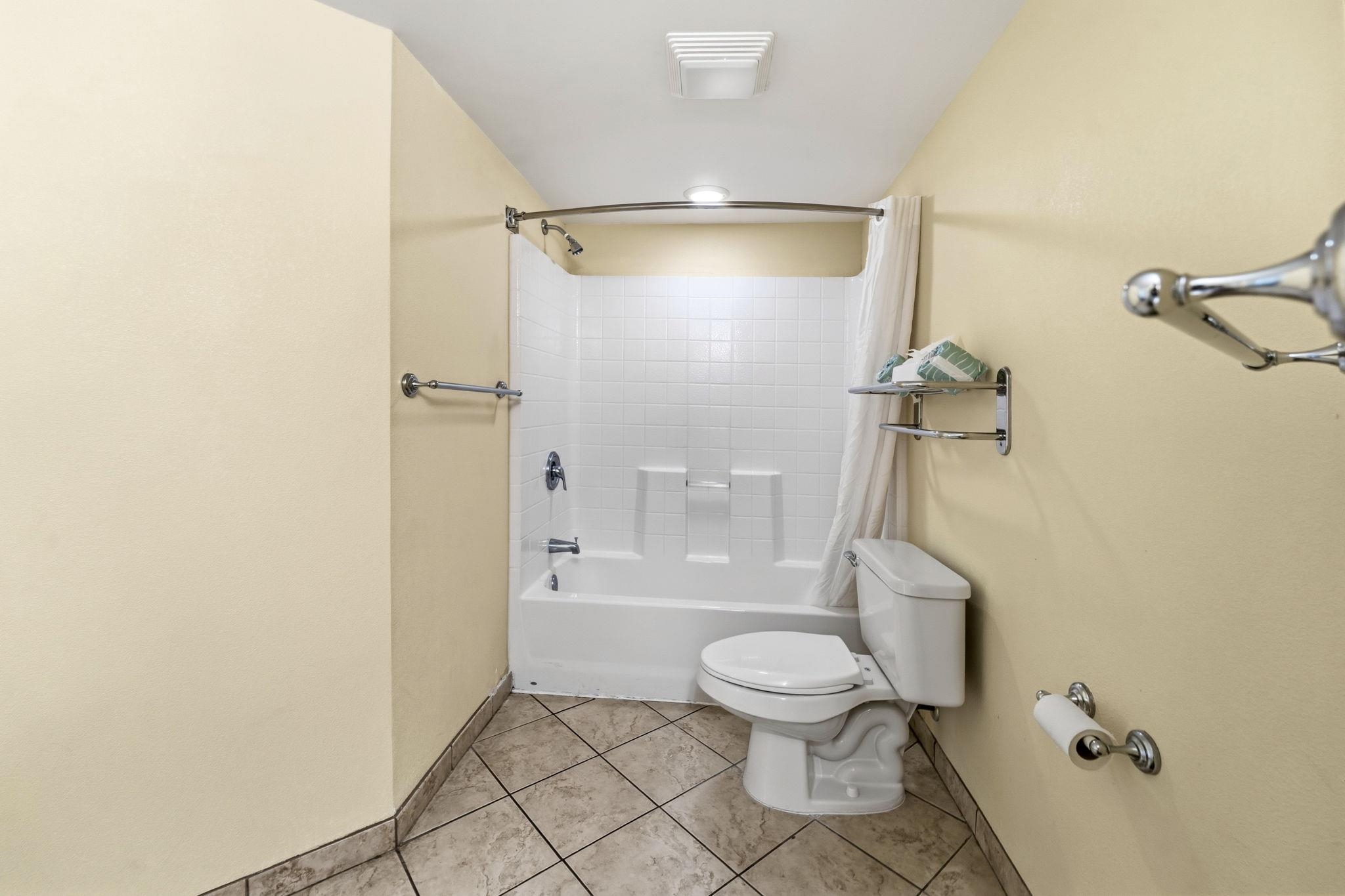 5300 N Ocean Blvd. Property Photo 25