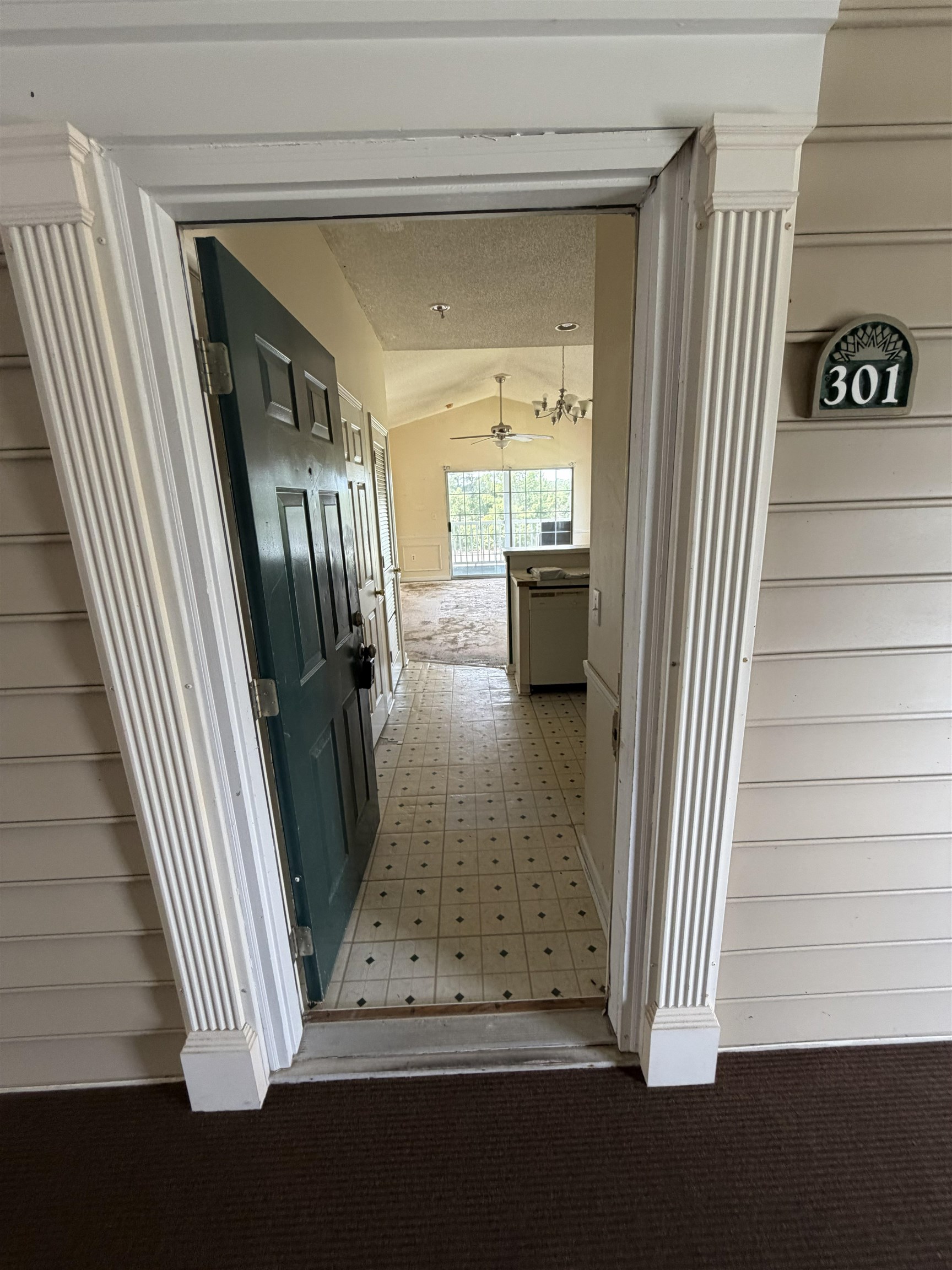 248 Sun Colony Blvd. Property Photo 5