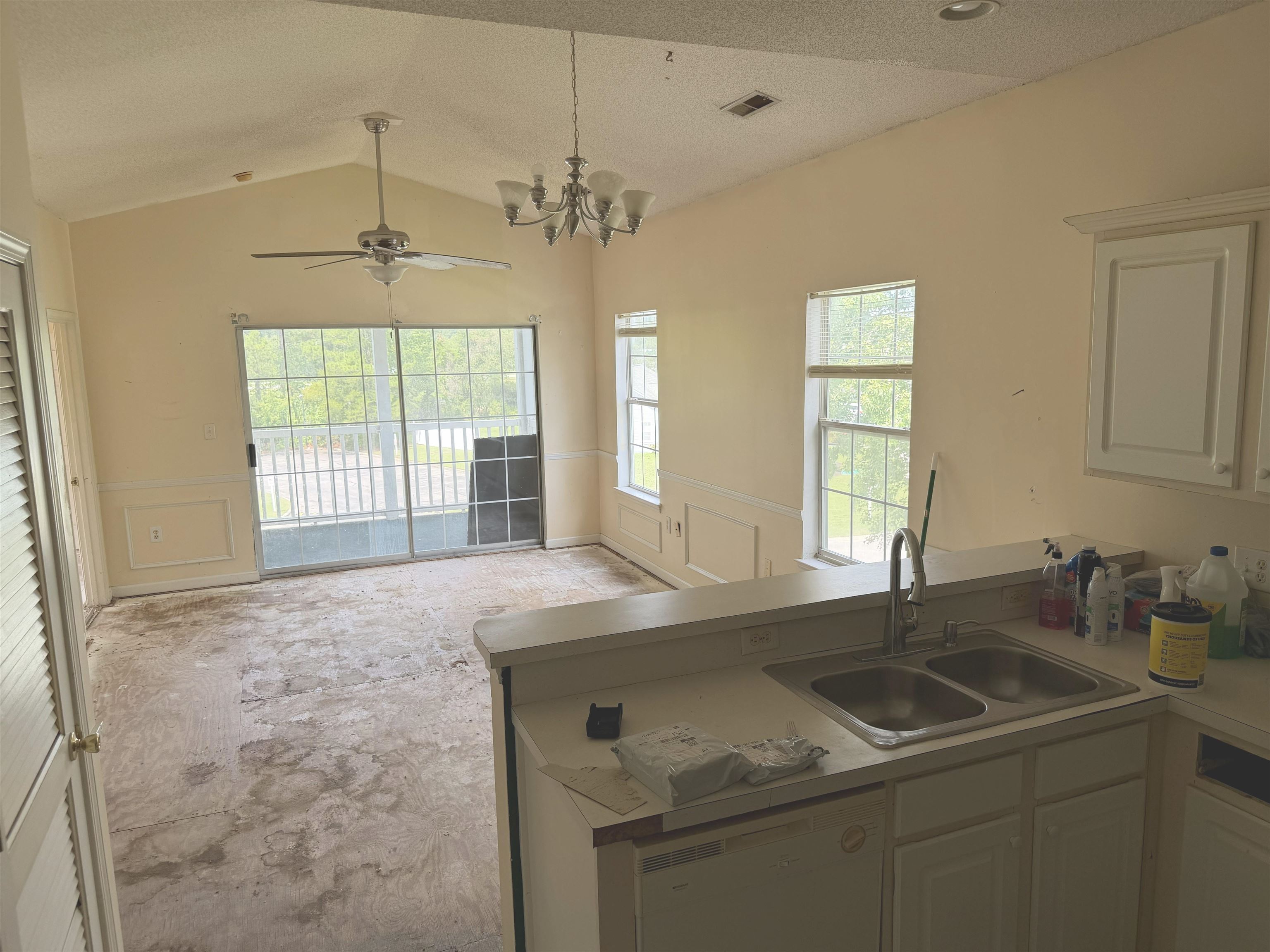 248 Sun Colony Blvd. Property Photo 26