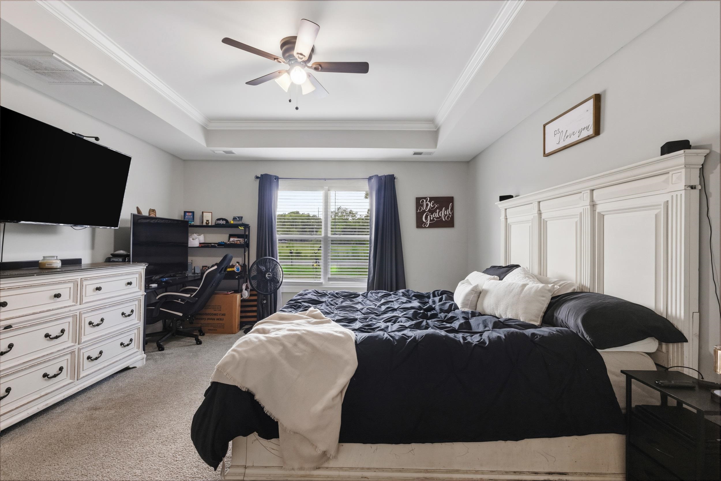 3911 Lake Dr. Property Photo 5