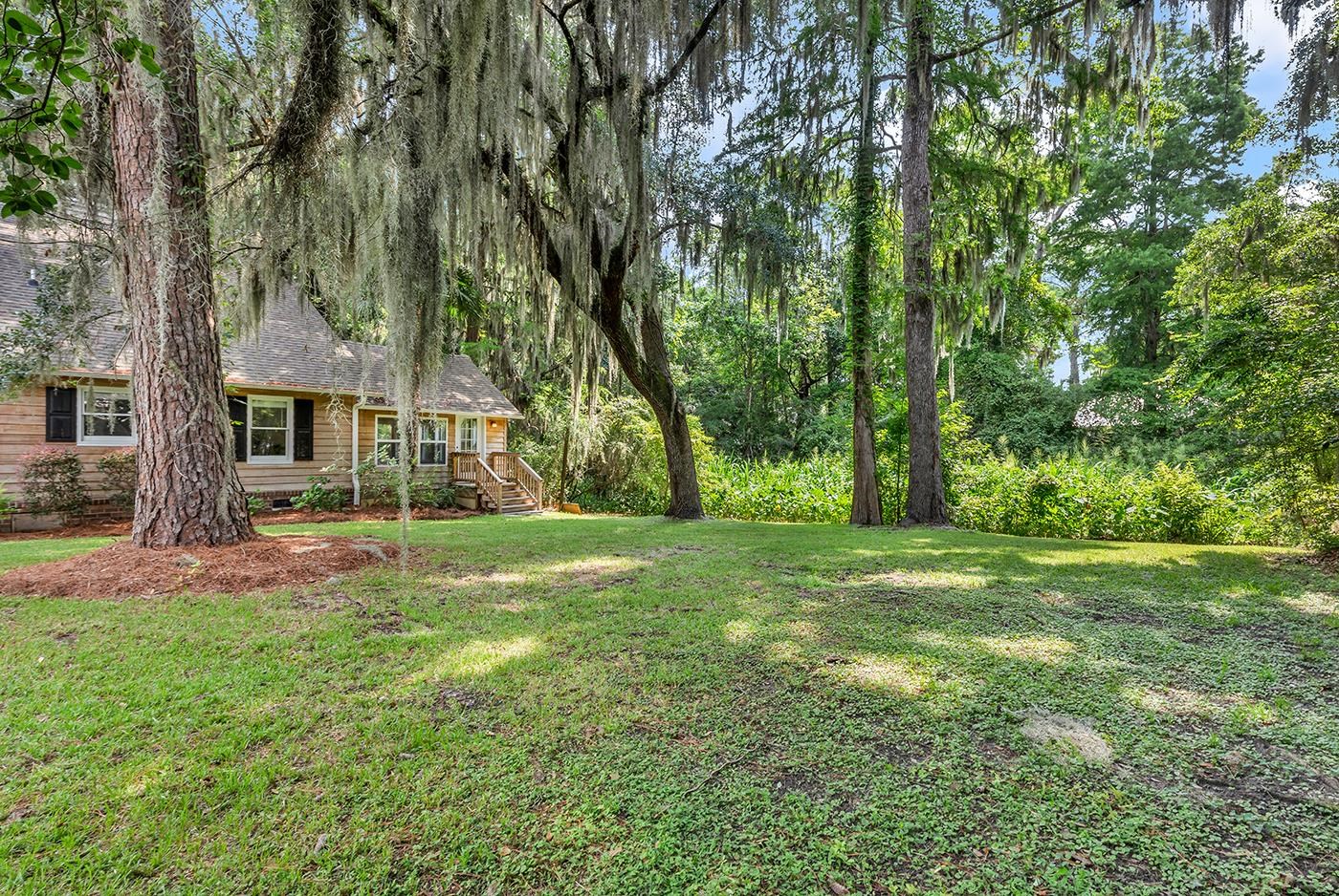 3338 Kings River Rd. Property Photo 4