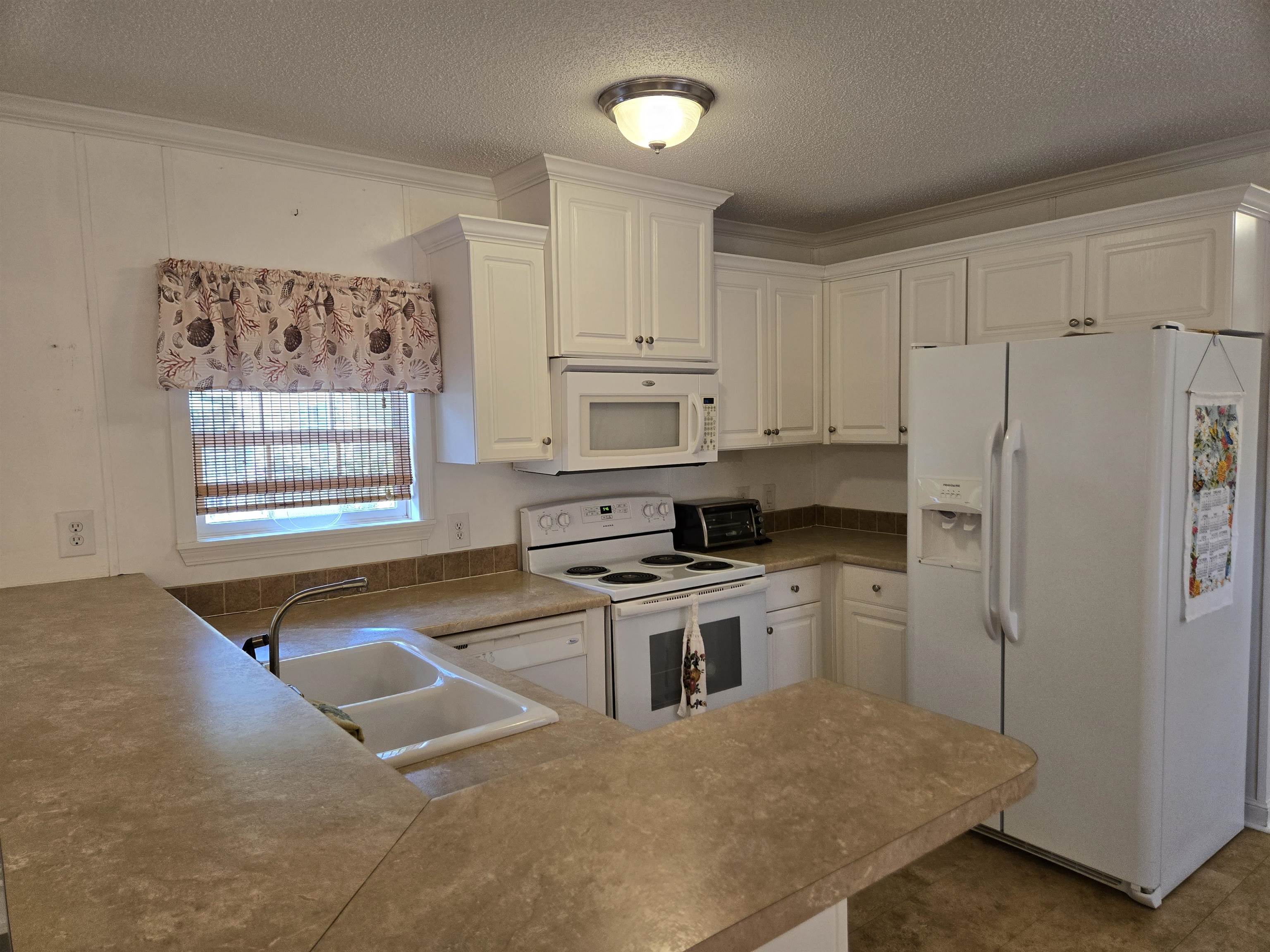 466 W Banks Dr. Property Photo 11