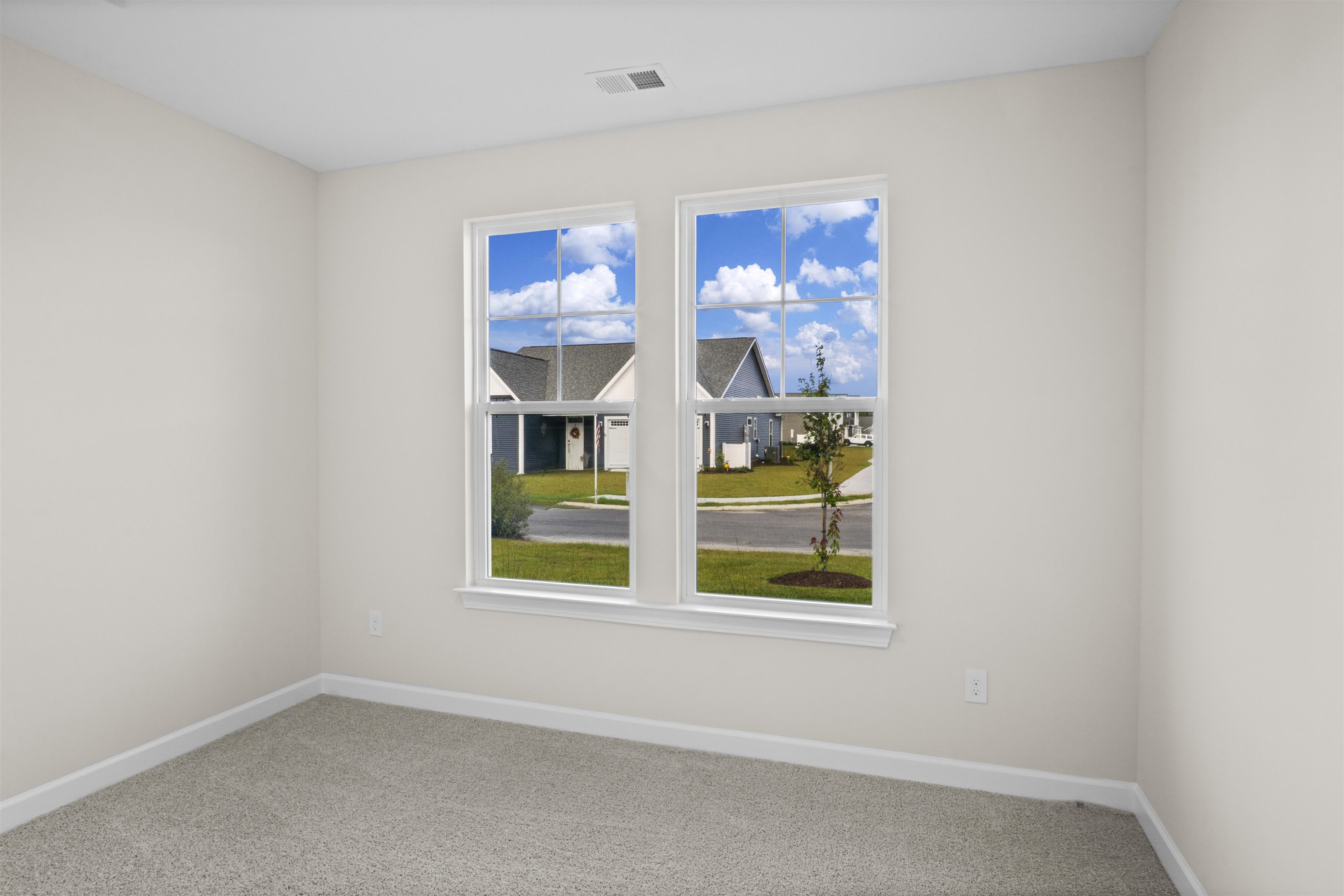 2031 Woodrush Loop Property Photo 6