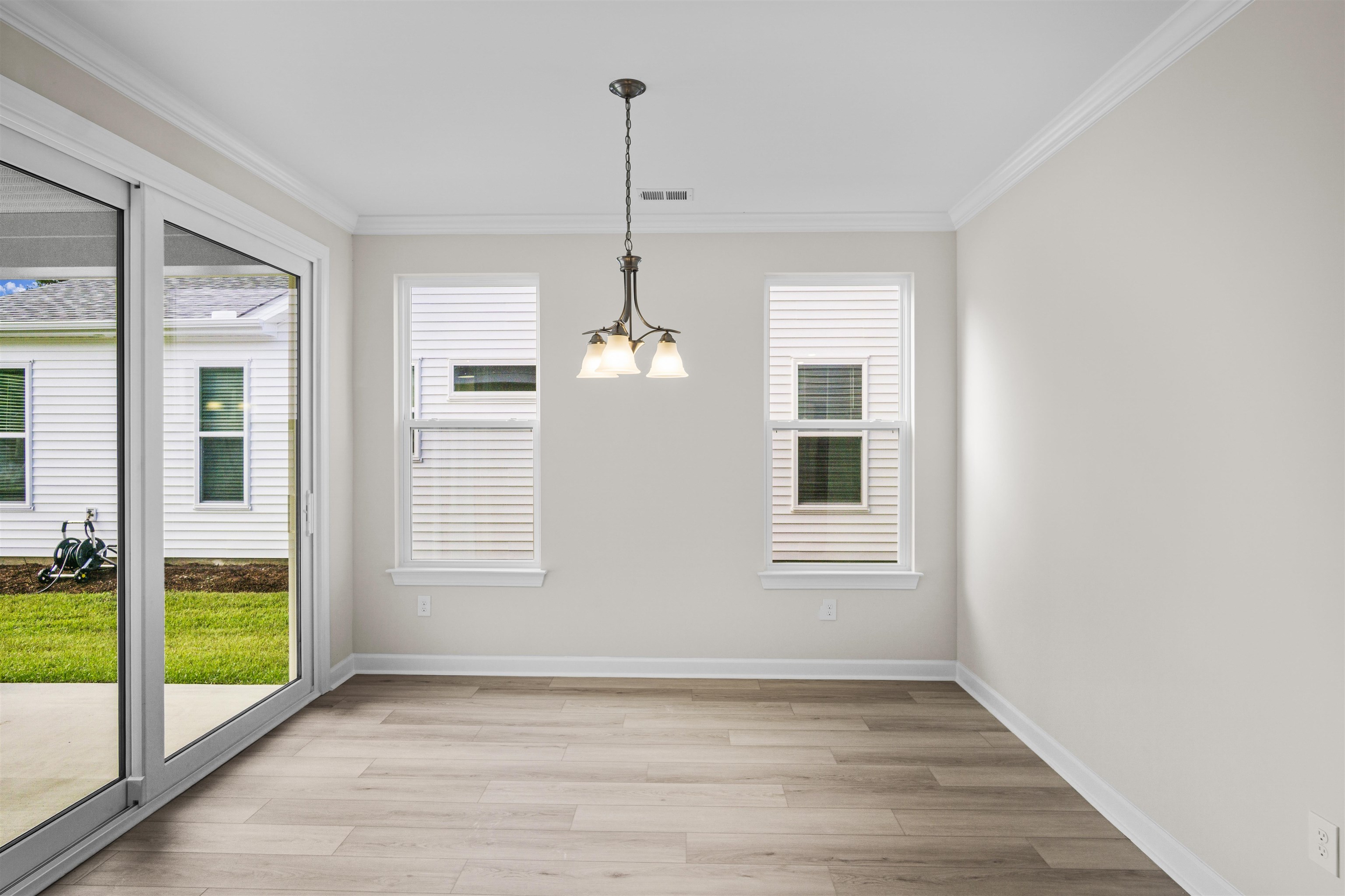 2031 Woodrush Loop Property Photo 14