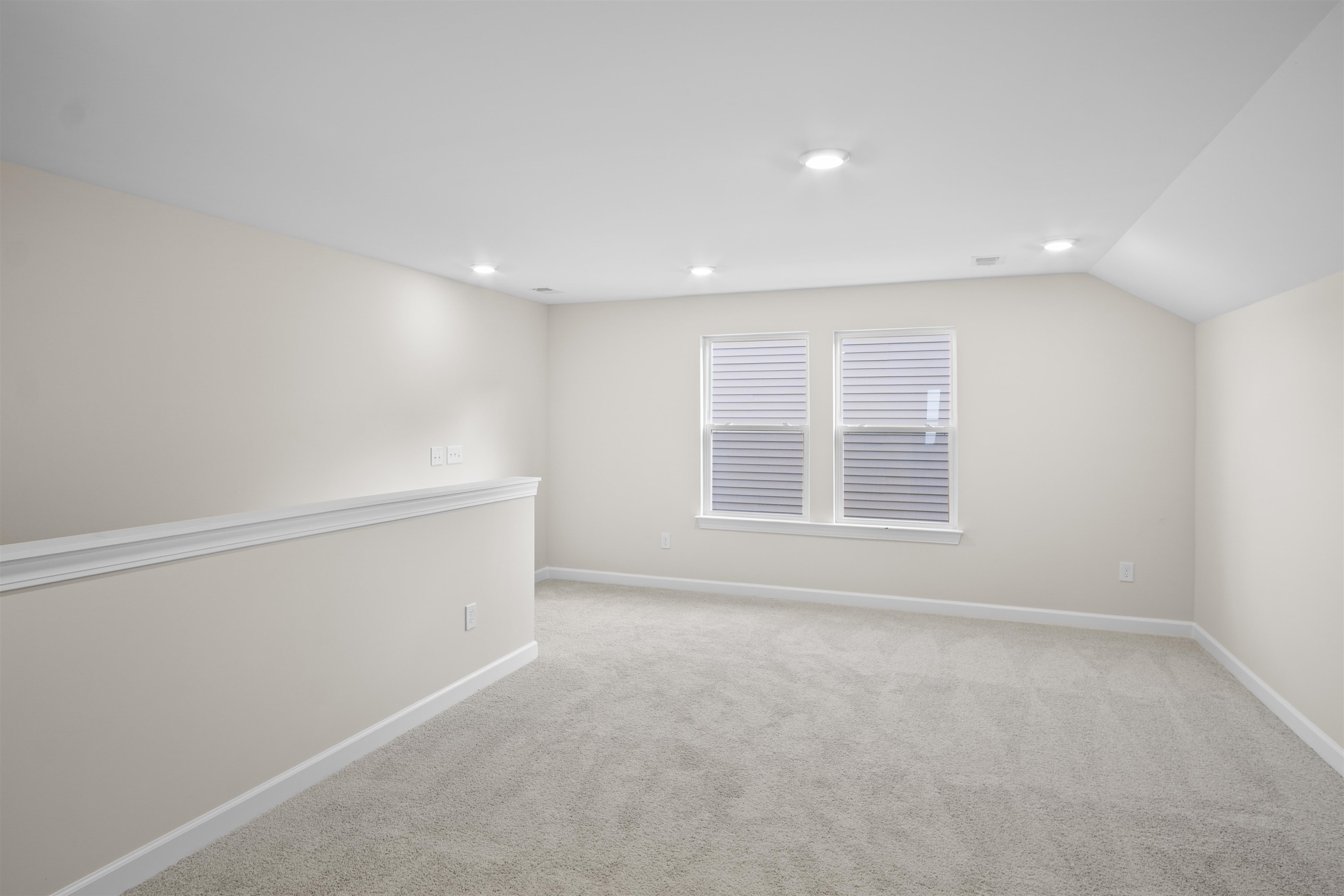 2031 Woodrush Loop Property Photo 22