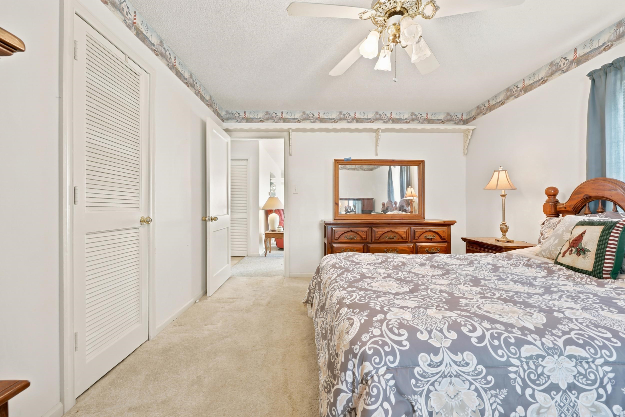 2702 Havens Dr. Property Photo 15
