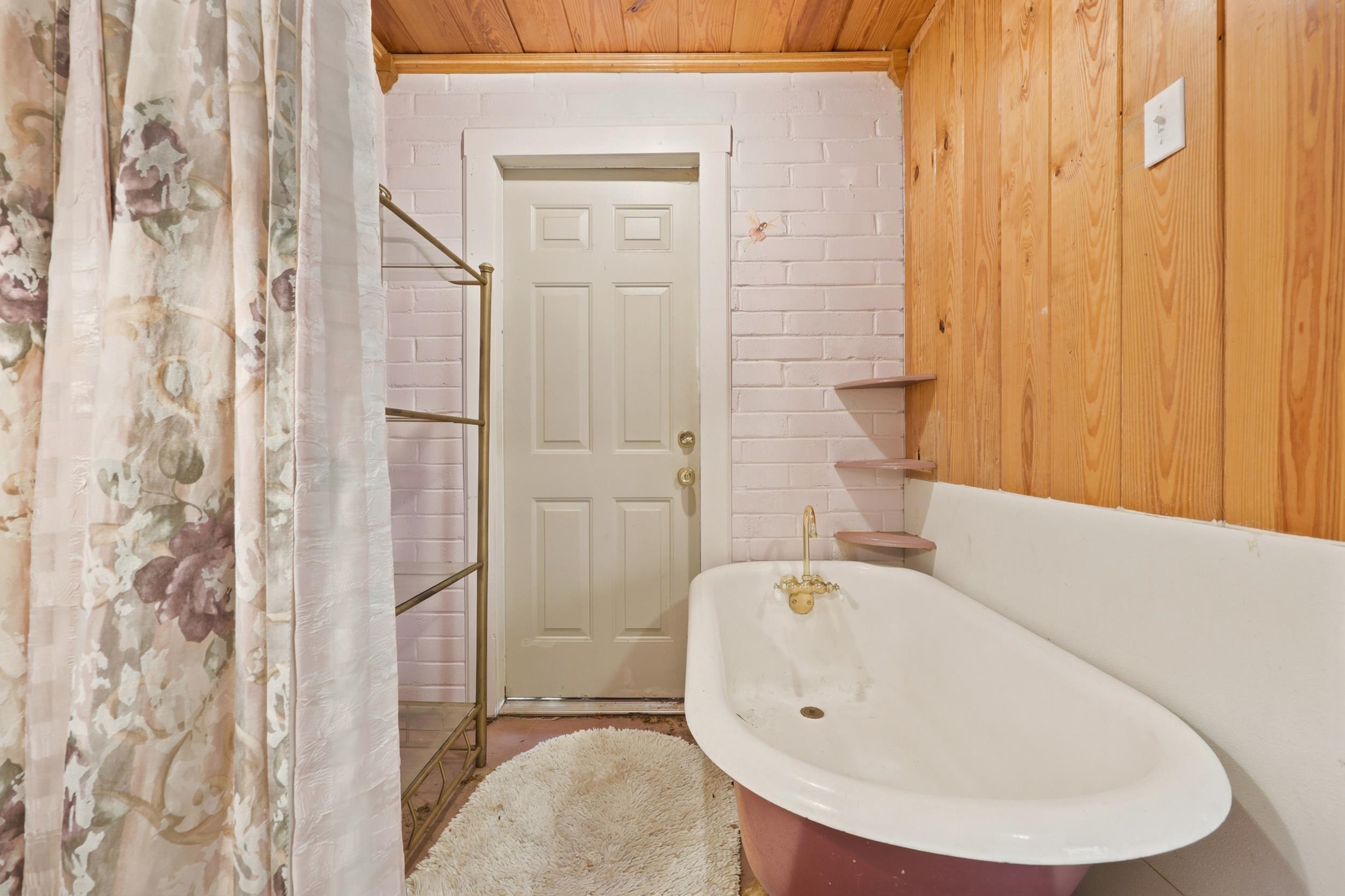 2702 Havens Dr. Property Photo 19