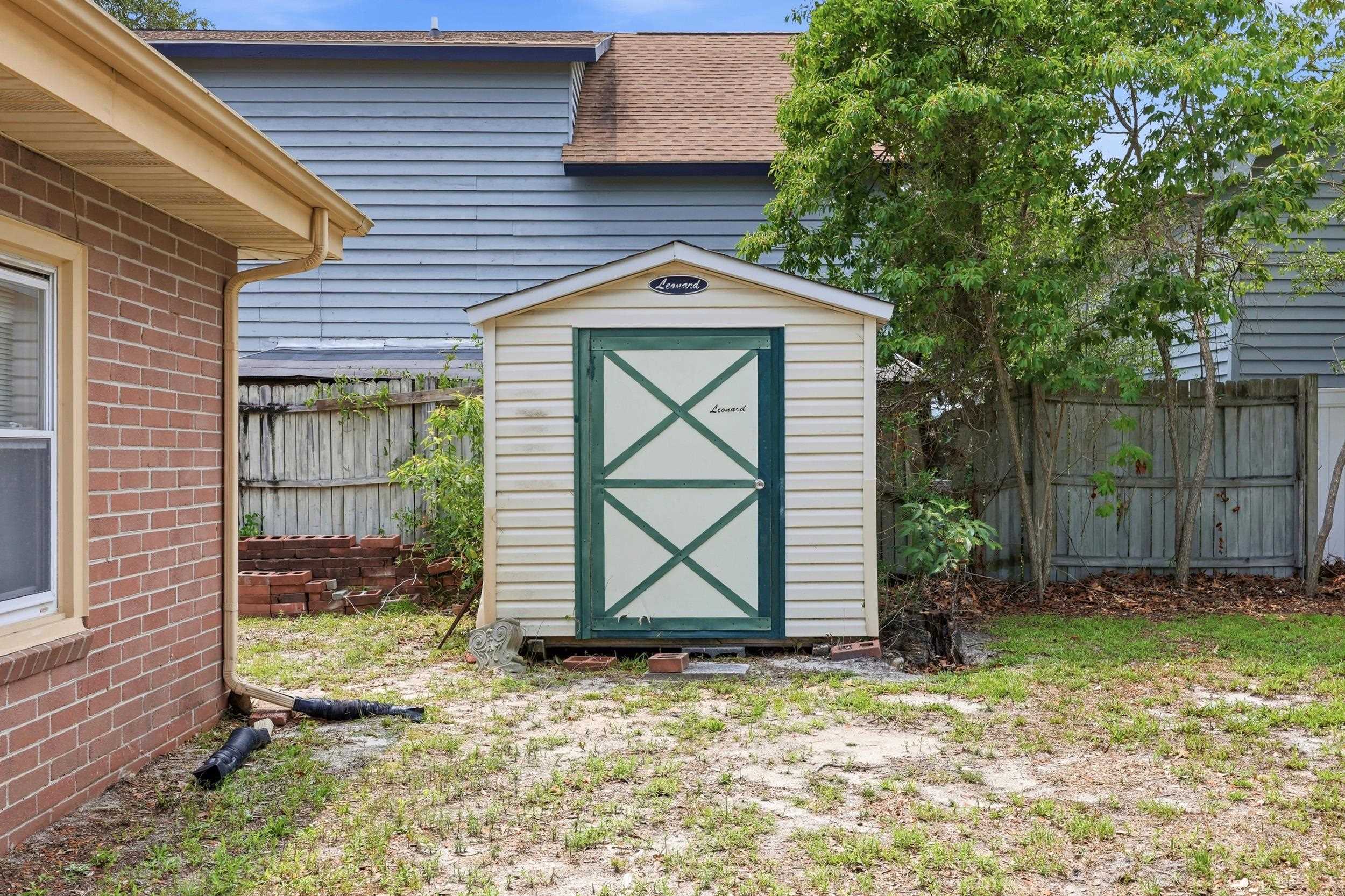 2702 Havens Dr. Property Photo 22