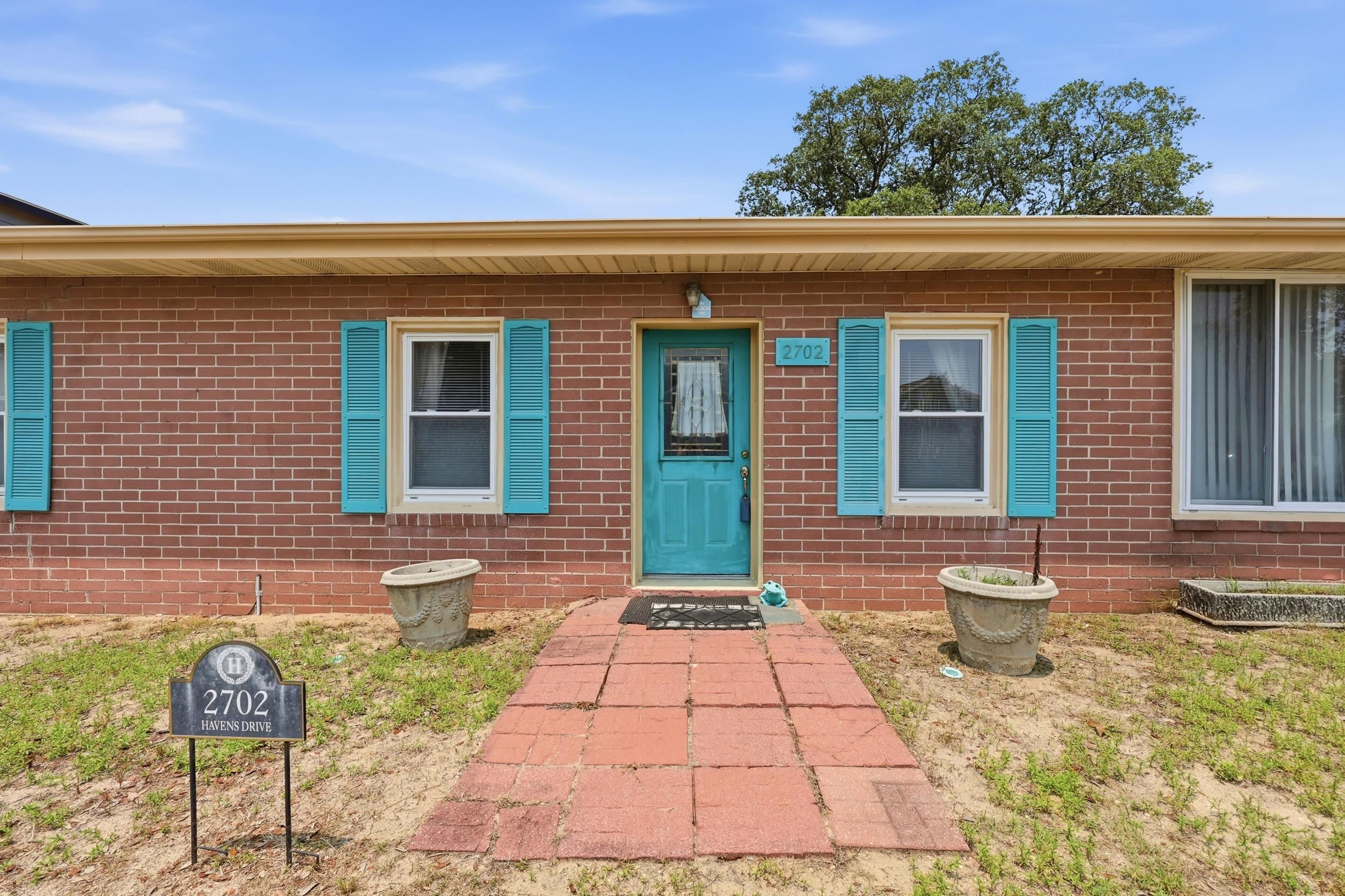 2702 Havens Dr. Property Photo 23