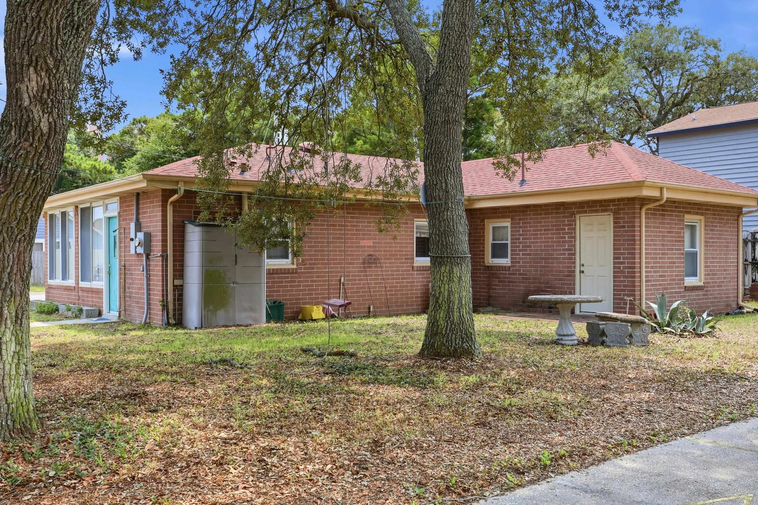 2702 Havens Dr. Property Photo 25