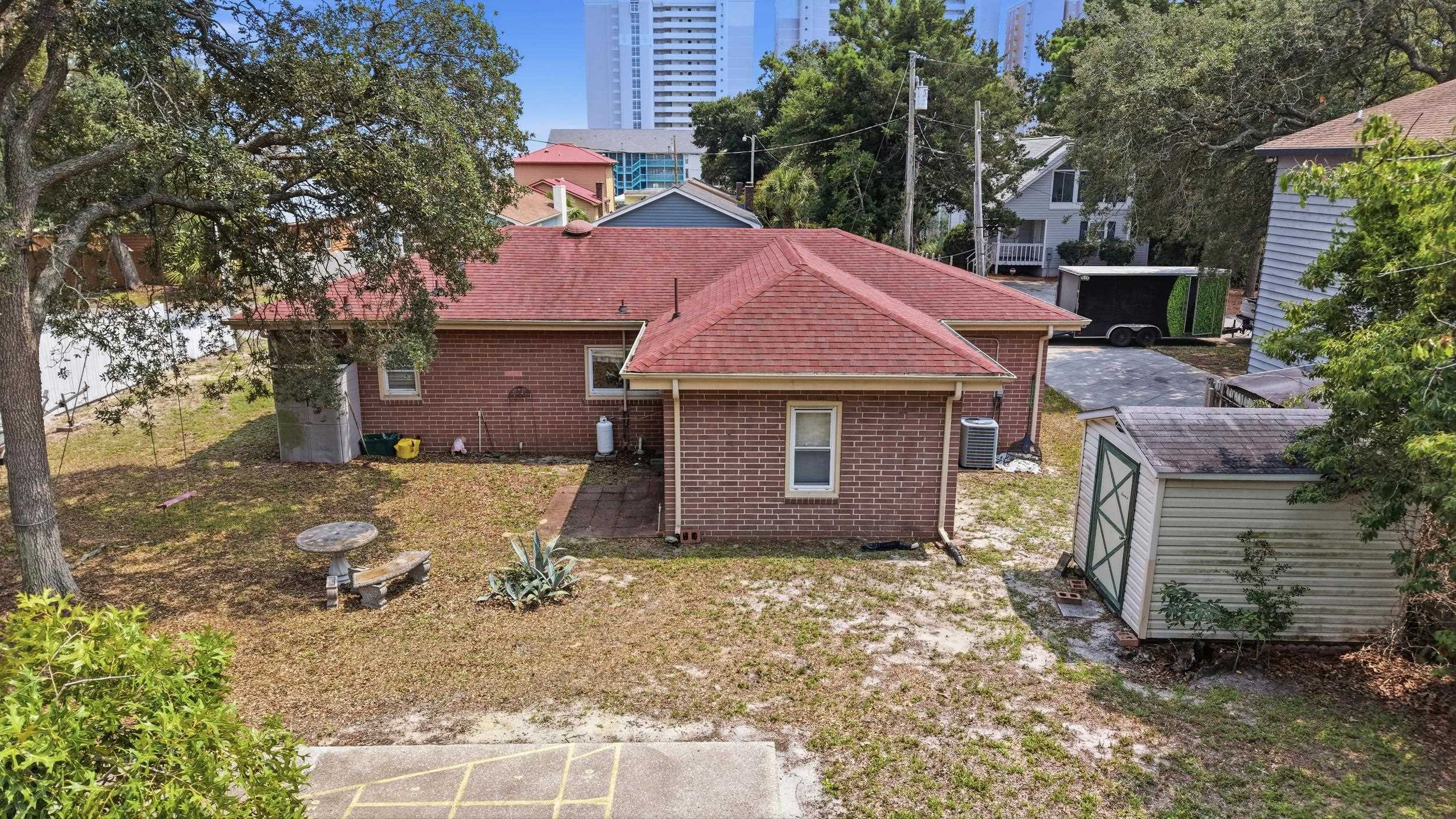 2702 Havens Dr. Property Photo 28