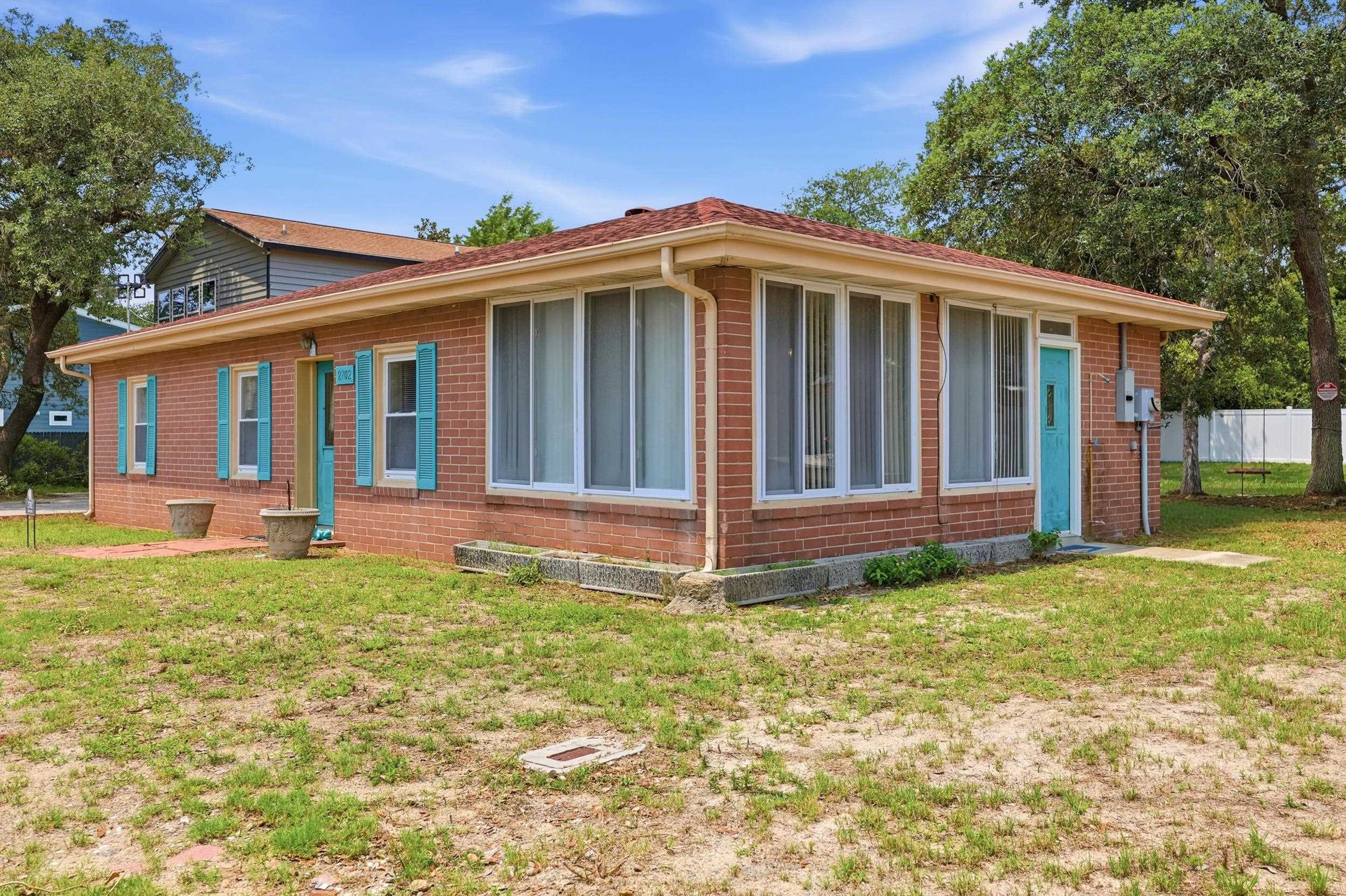 2702 Havens Dr. Property Photo 30