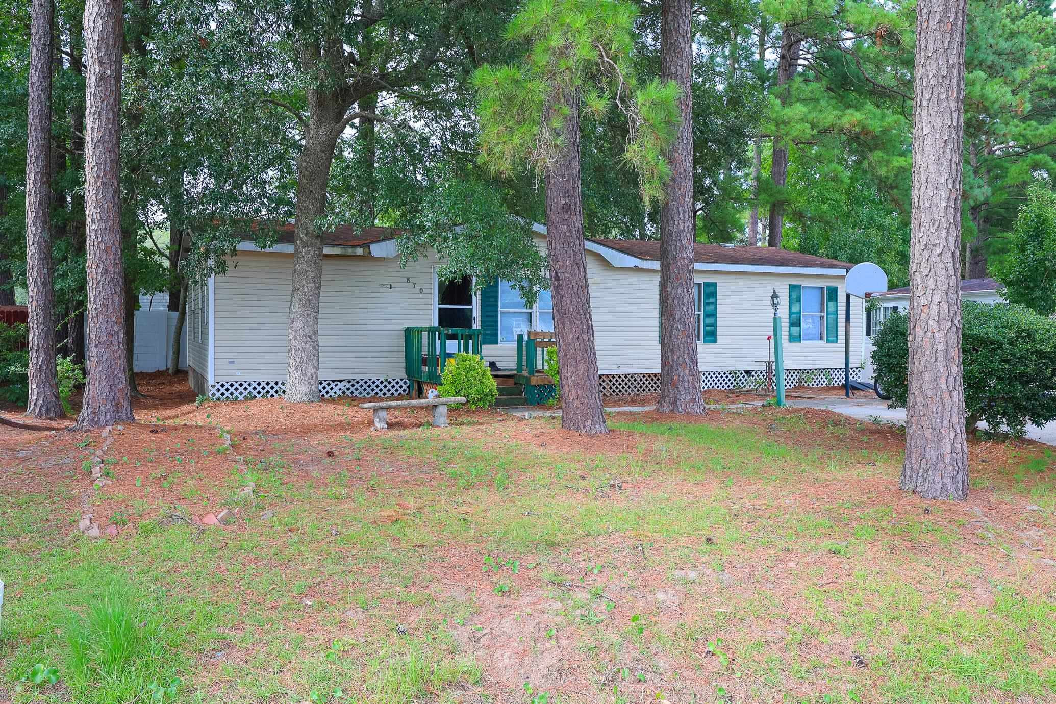 870 Pinetops Dr. Property Photo 2