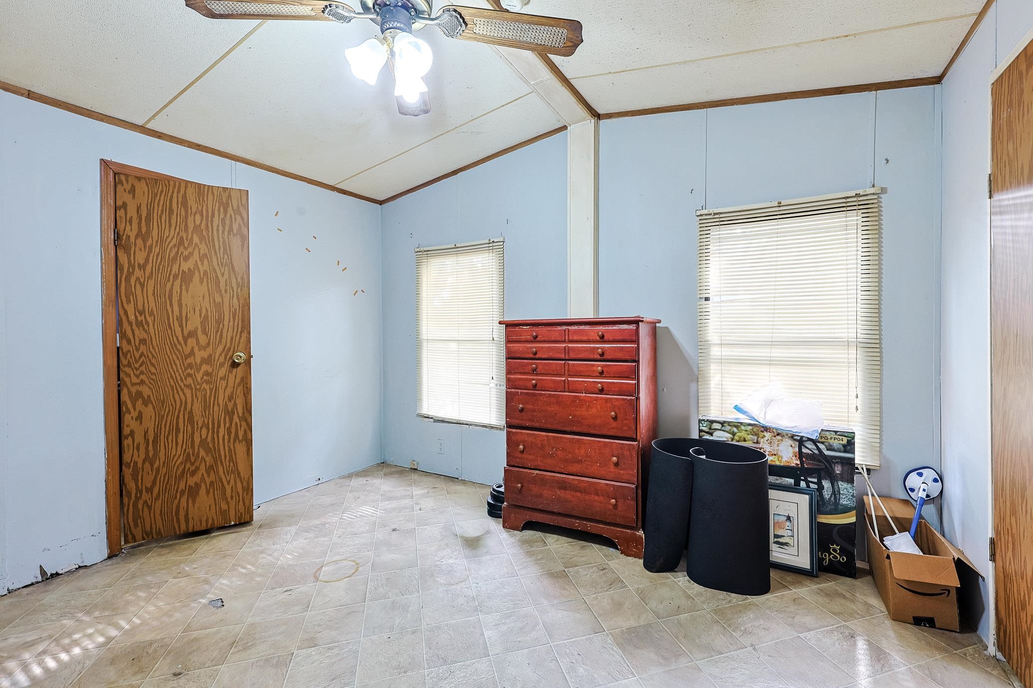 870 Pinetops Dr. Property Photo 8