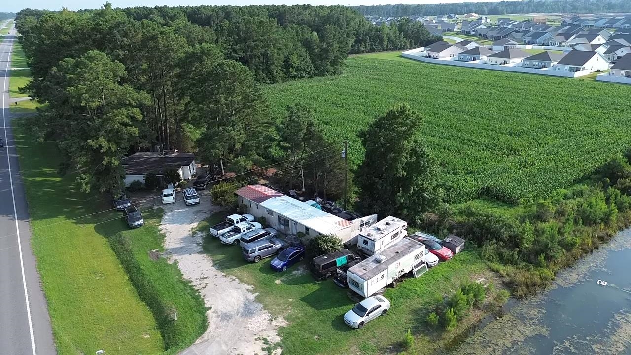 1621 Highway 9 Property Photo 11