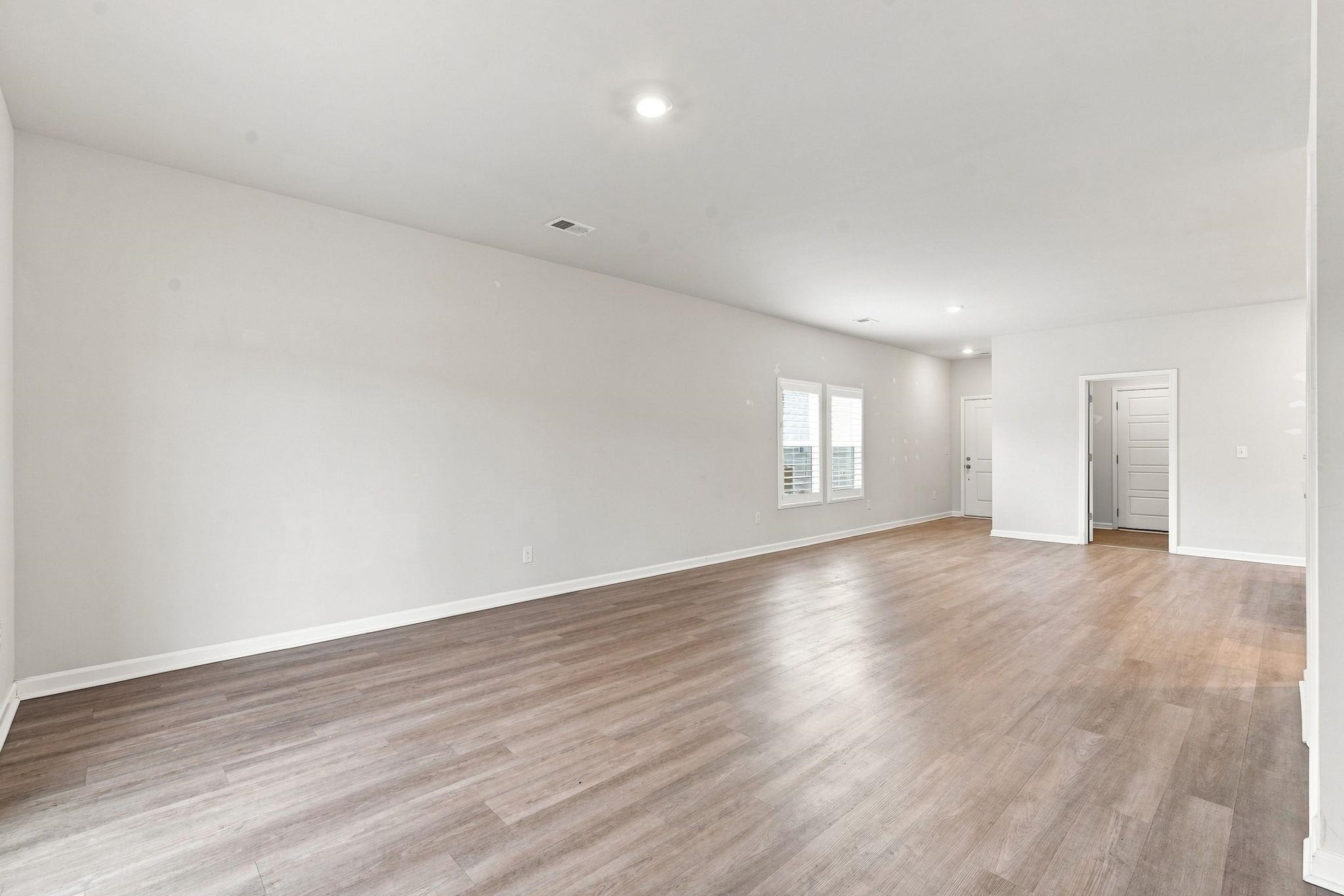 8160 Forest Edge Dr. Property Photo 14