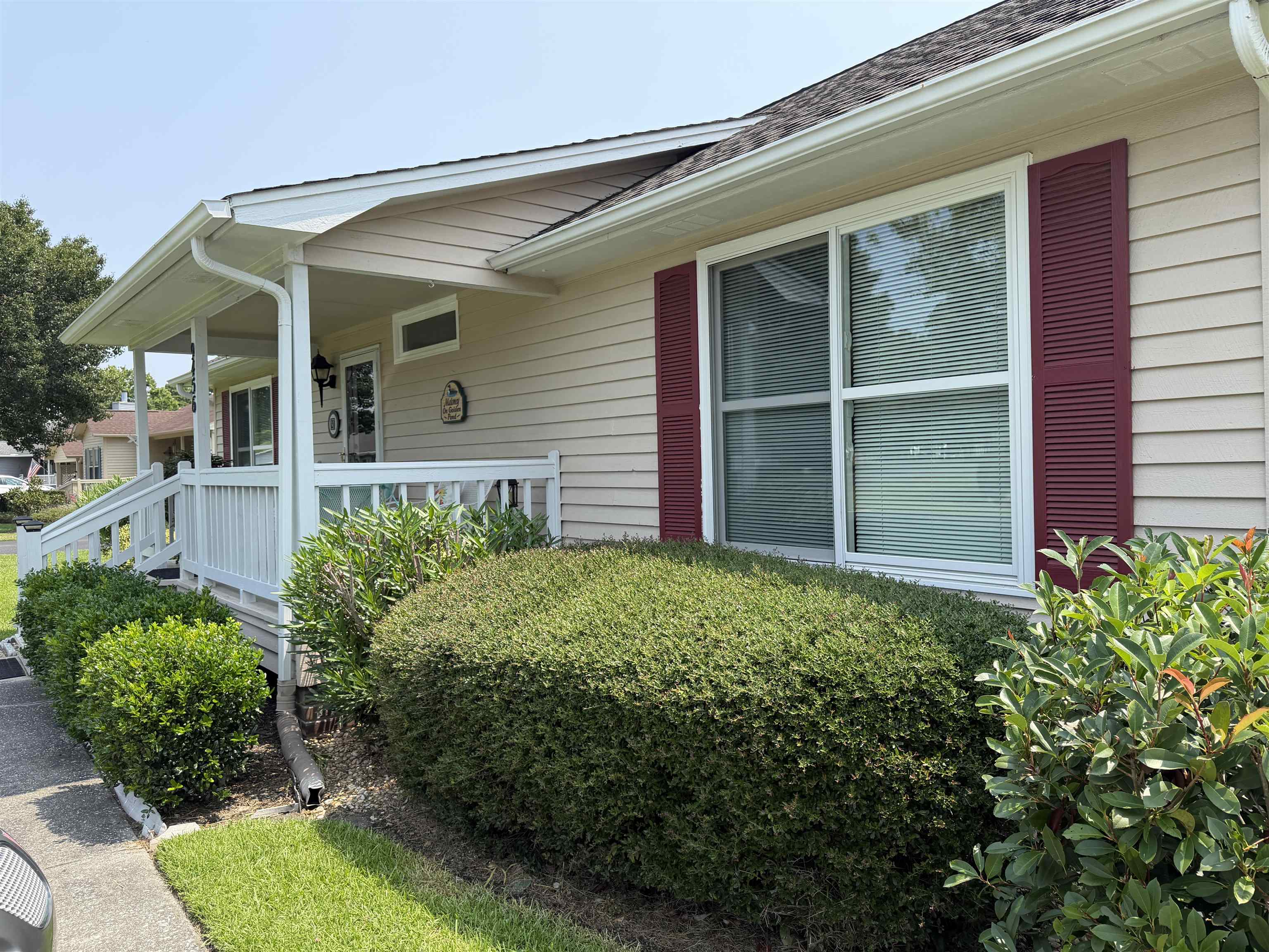 9456 Timber Row Property Photo 3