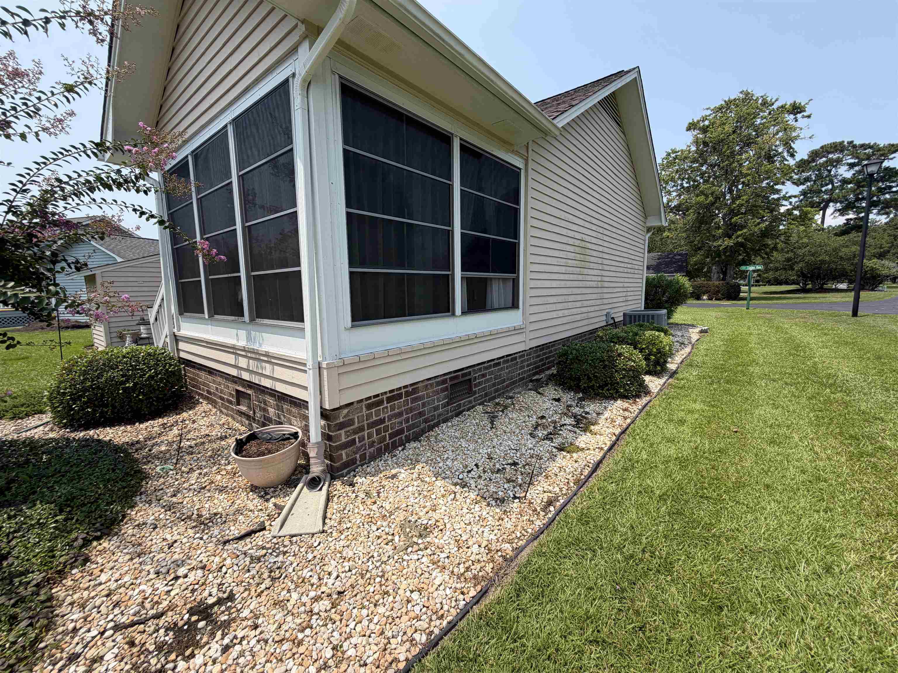 9456 Timber Row Property Photo 11