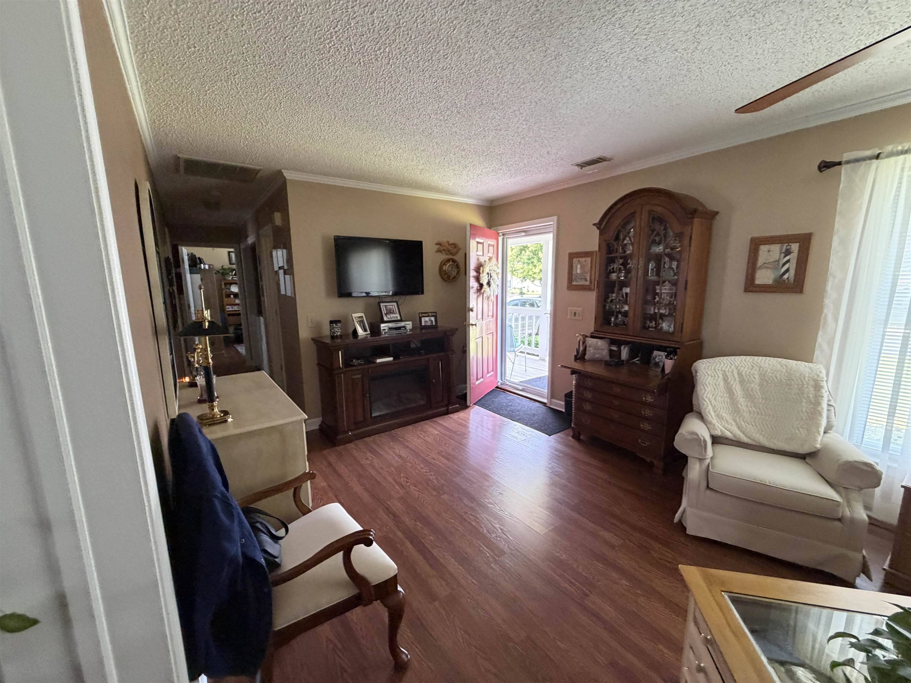 9456 Timber Row Property Photo 14