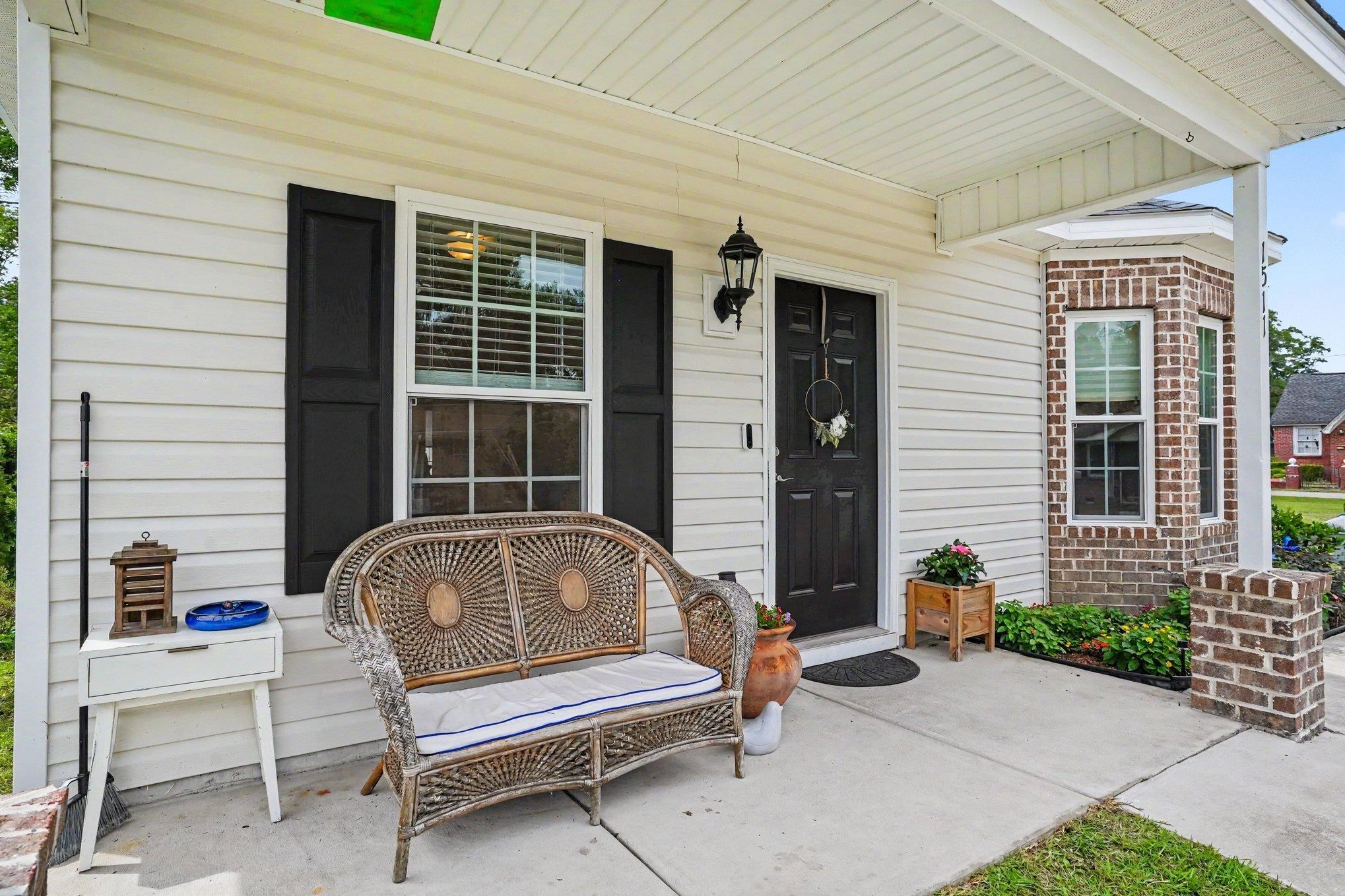 1511 6th Ave. Property Photo 5