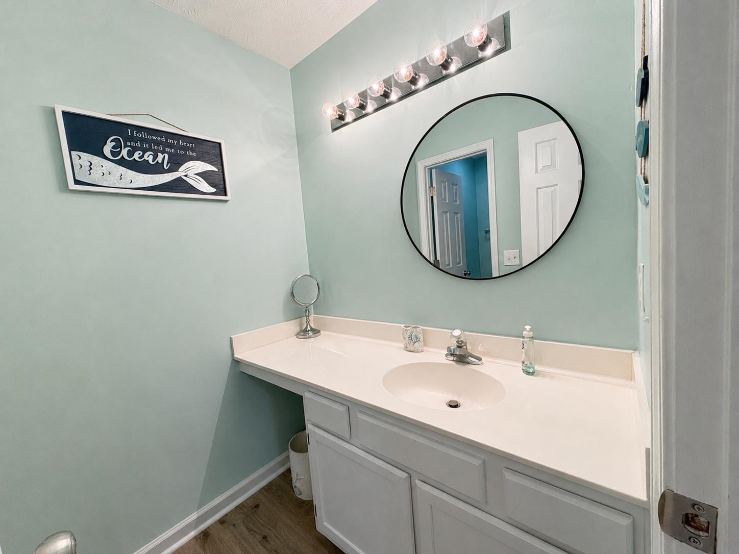 657 Tupelo Ln. Property Photo 18