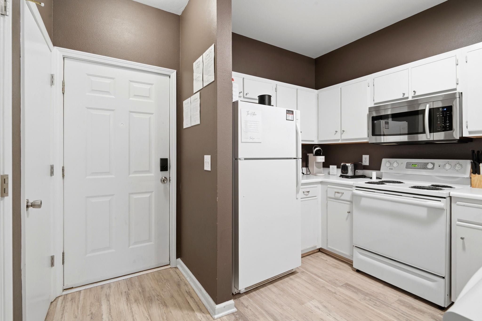 1302 River Oaks Dr. Property Photo 12