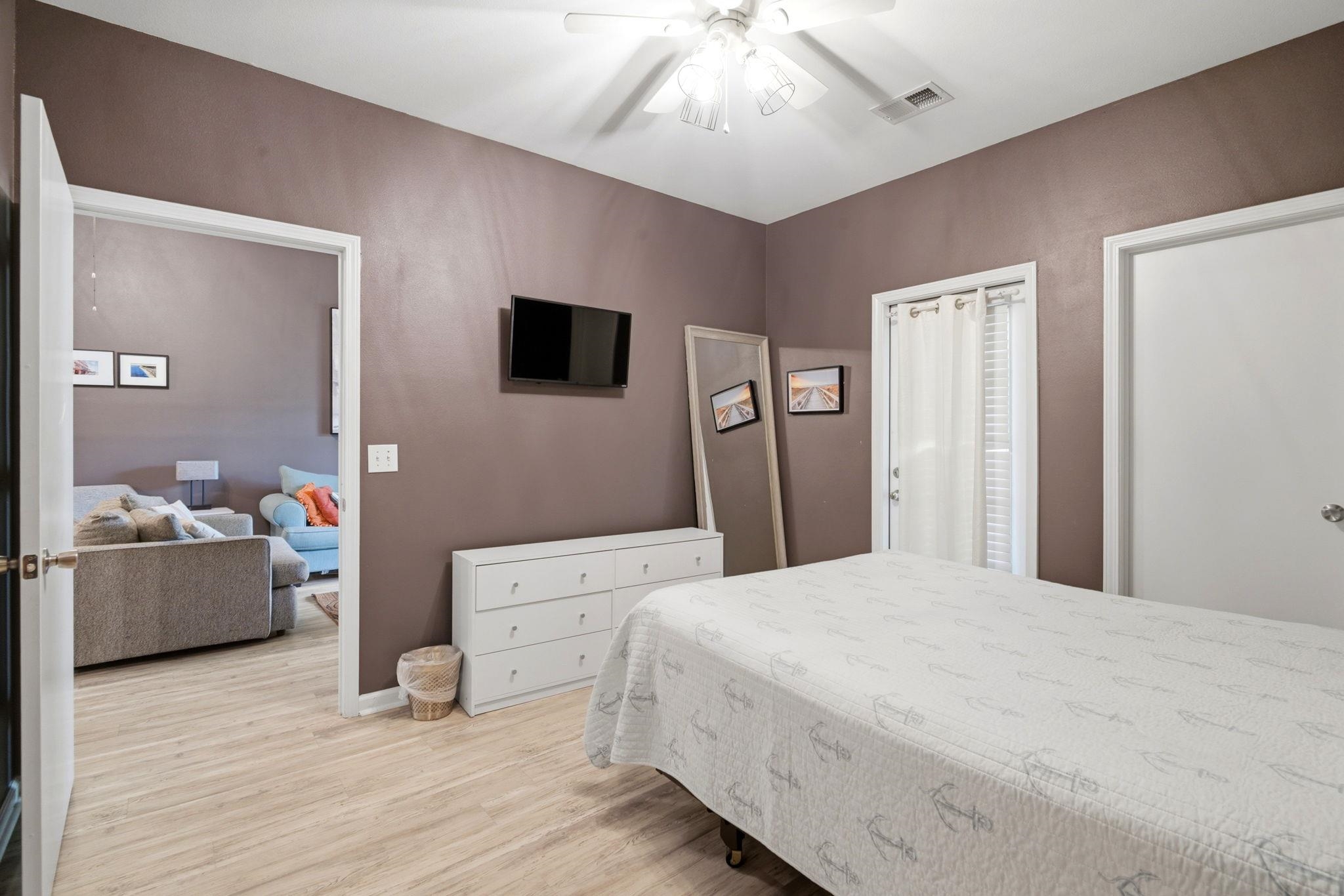 1302 River Oaks Dr. Property Photo 20