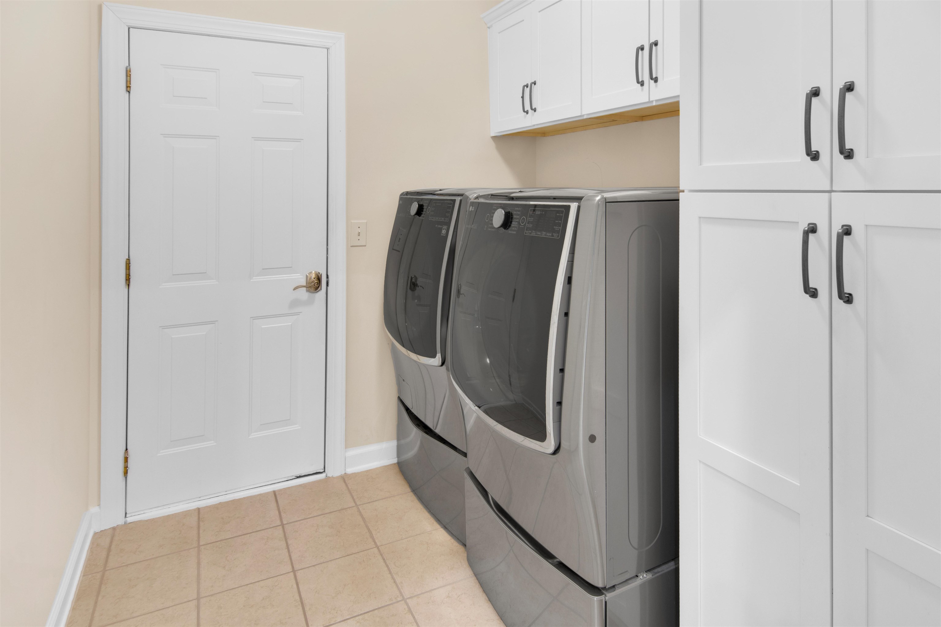 908 Adaline Ct. Property Photo 42