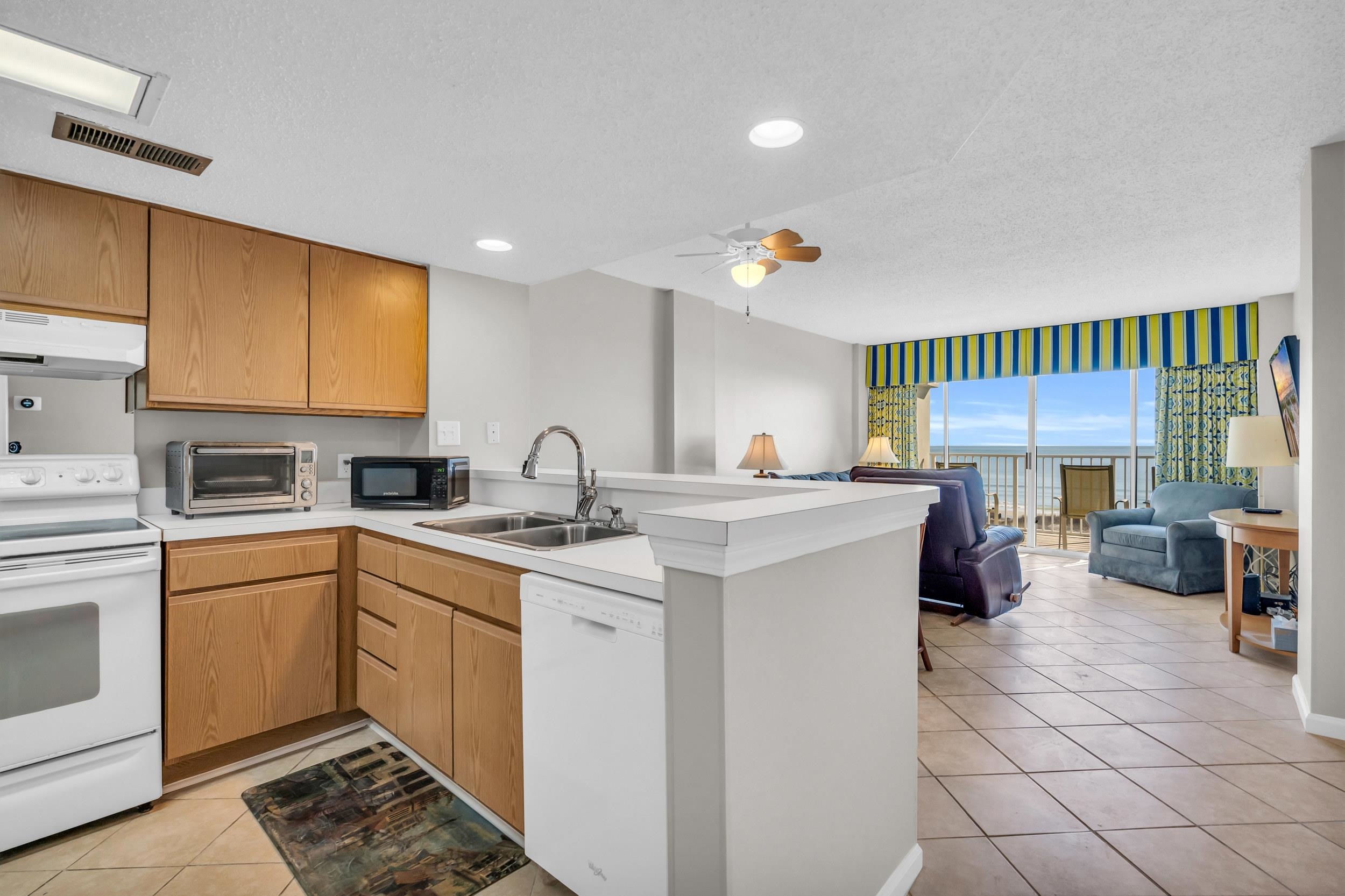 5806 N Ocean Blvd. Property Photo 11