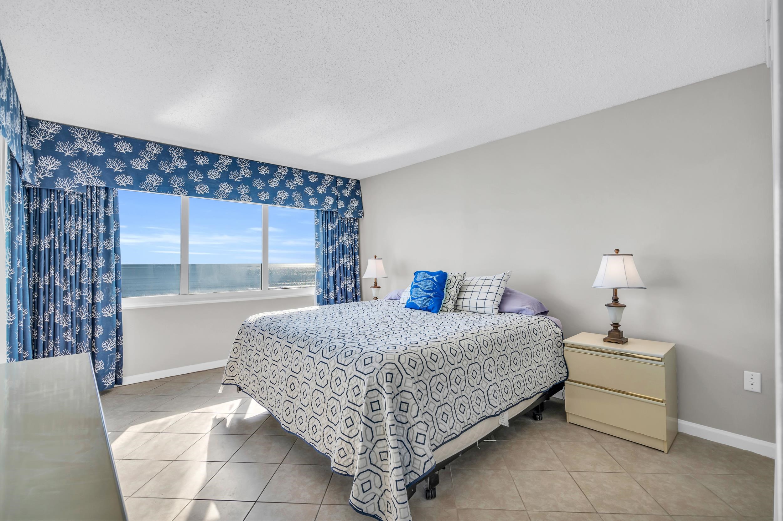 5806 N Ocean Blvd. Property Photo 22
