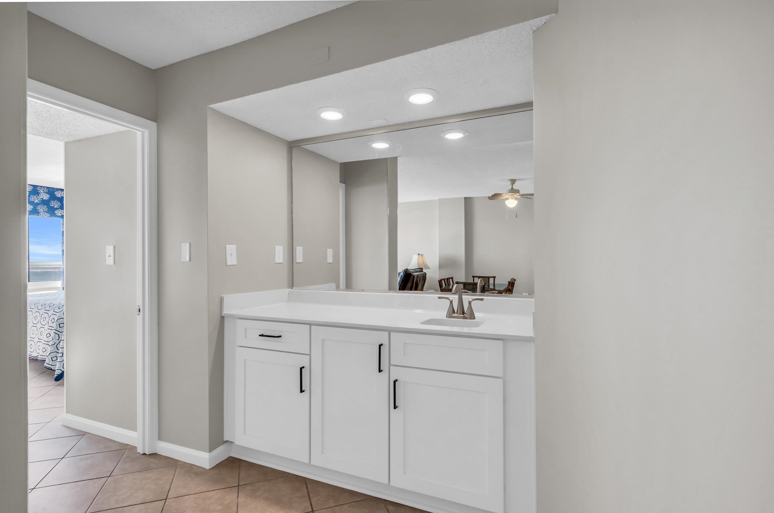 5806 N Ocean Blvd. Property Photo 26